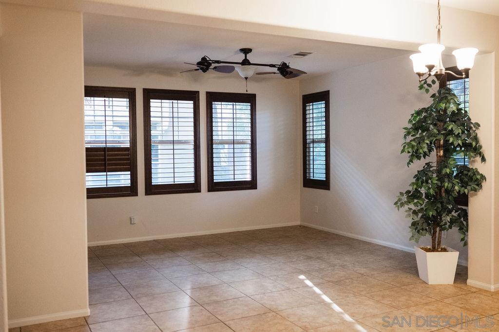 Detail Gallery Image 7 of 43 For 1808  Cyan Lane, Chula Vista,  CA 91913 - 4 Beds | 2/1 Baths