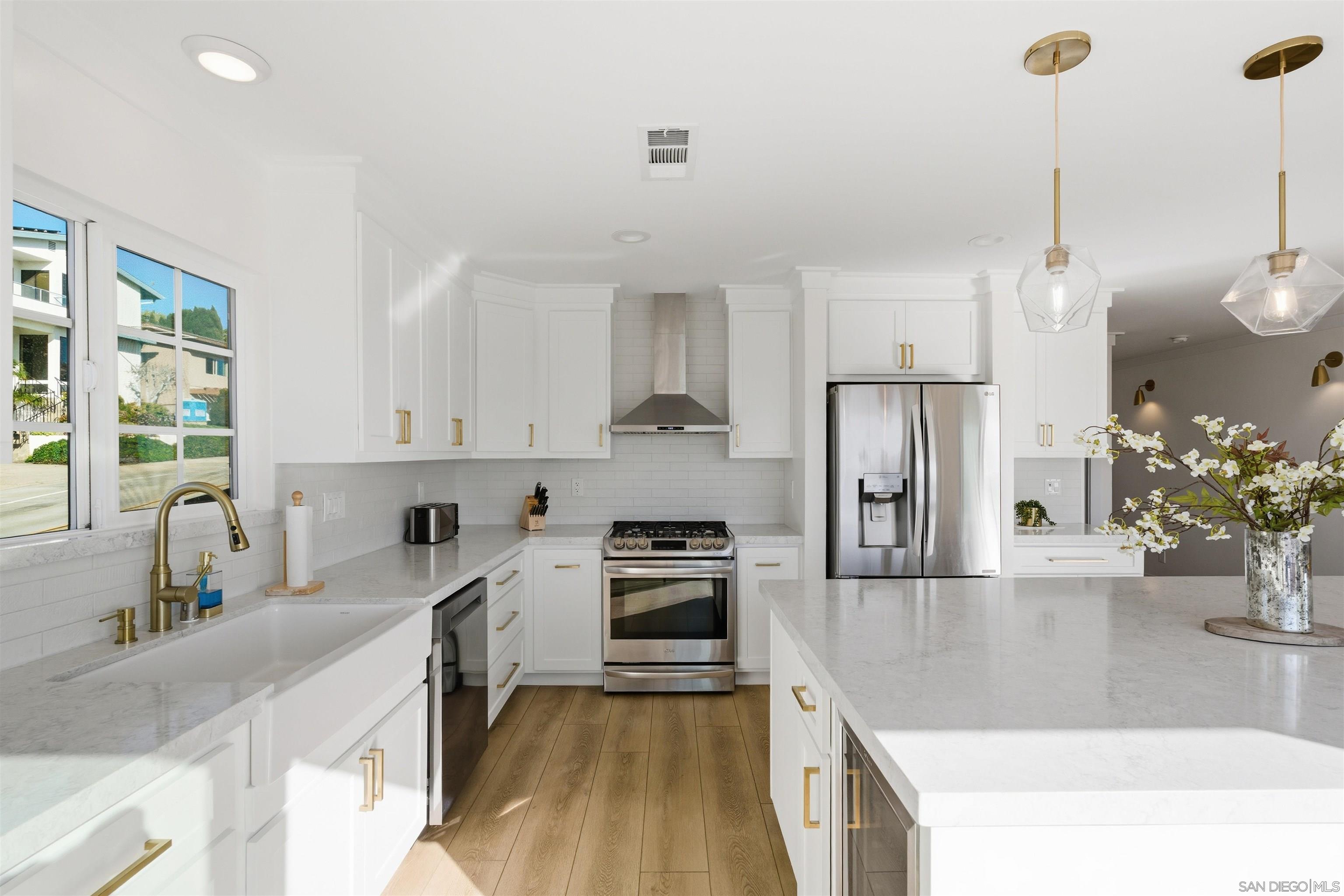 Detail Gallery Image 14 of 52 For 3692  Princeton Avenue, San Diego,  CA 92117 - 5 Beds | 3 Baths