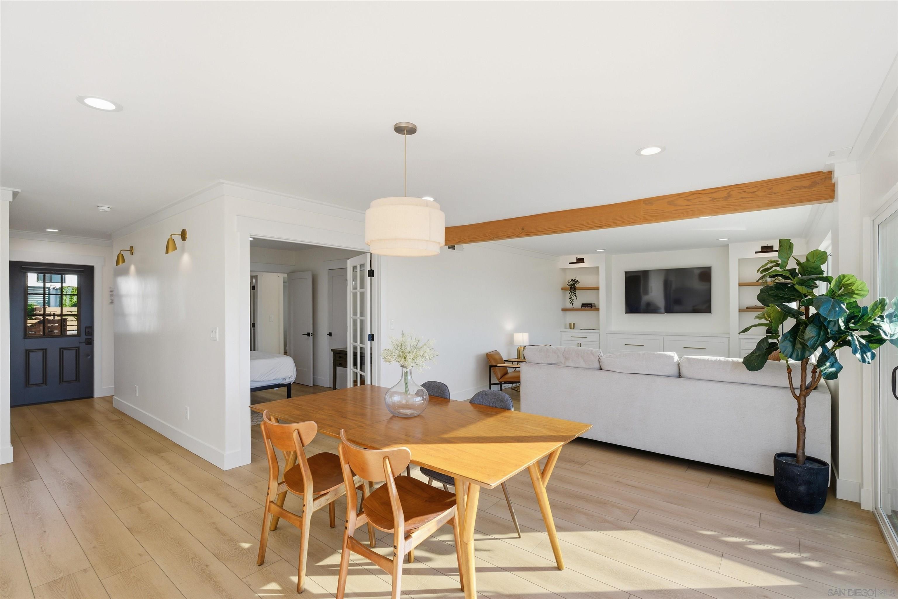 Detail Gallery Image 15 of 52 For 3692  Princeton Avenue, San Diego,  CA 92117 - 5 Beds | 3 Baths