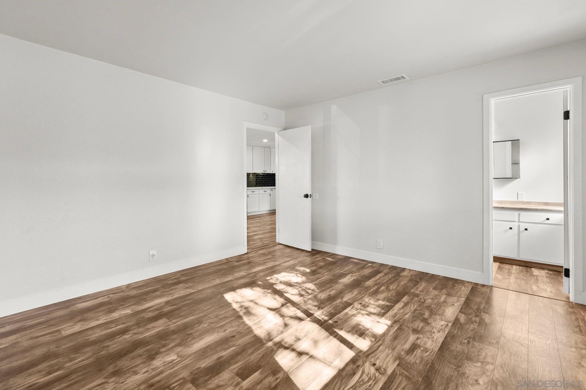 Detail Gallery Image 16 of 37 For 14280  Resava Ln, Valley Center,  CA 92082 - 4 Beds | 3 Baths