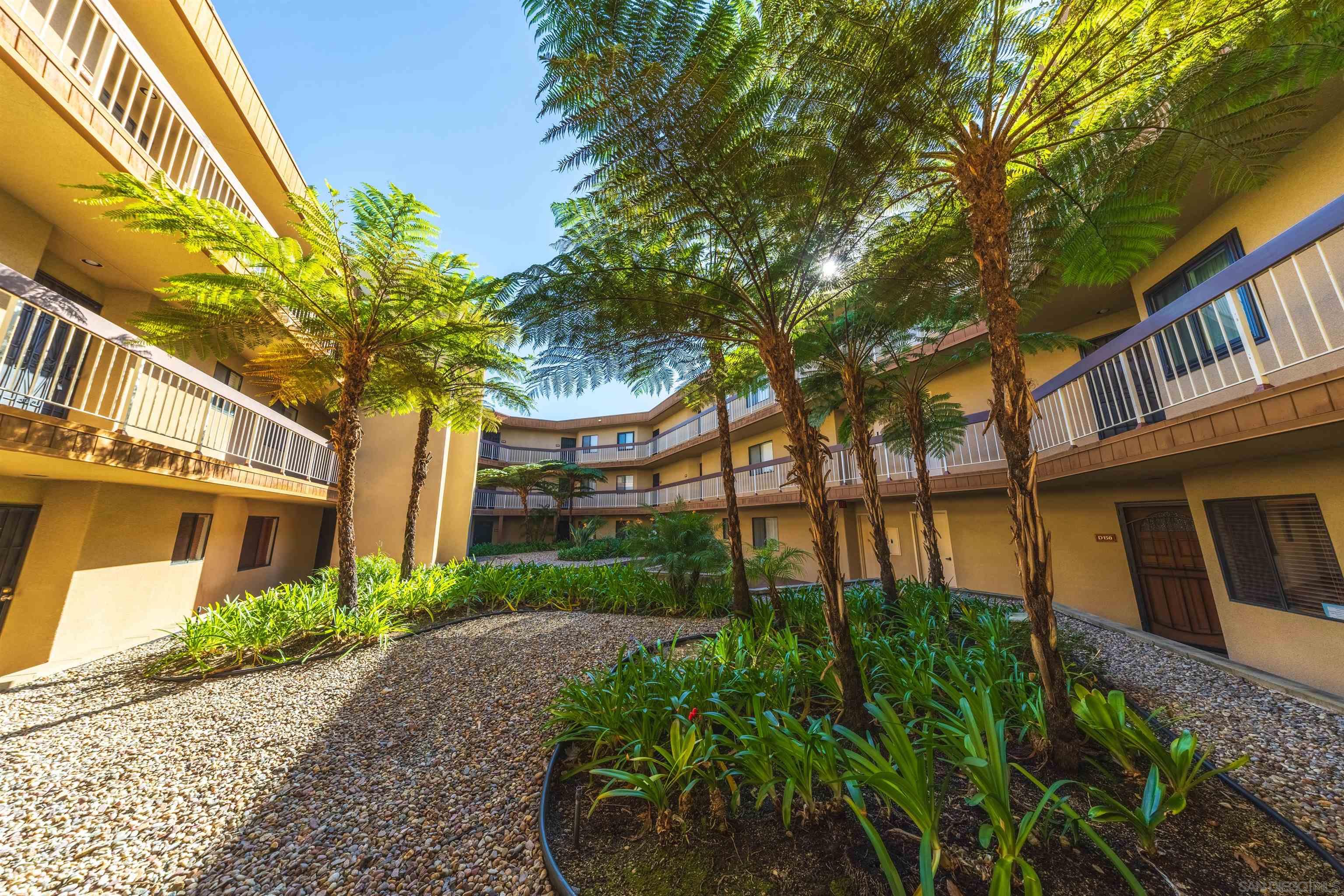 Detail Gallery Image 3 of 31 For 7245  Navajo  #D170,  San Diego,  CA 92119 - 2 Beds | 2 Baths