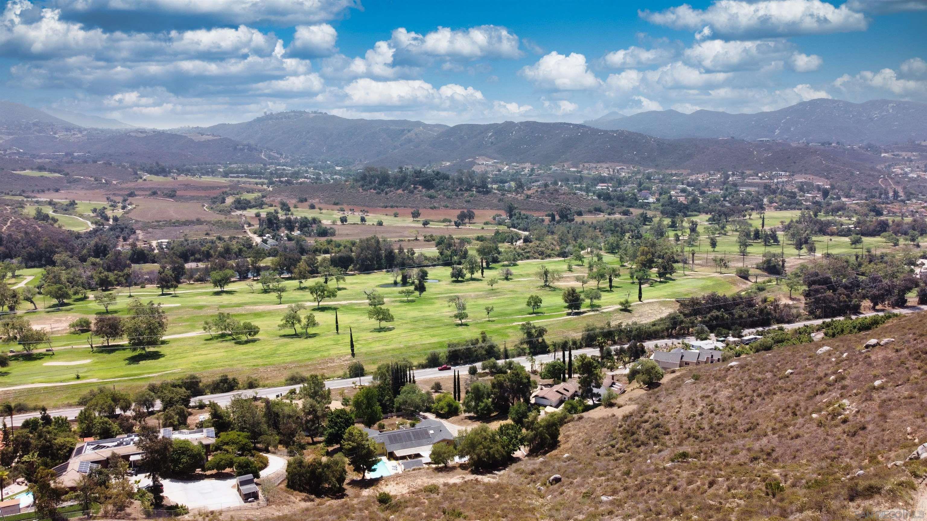 Detail Gallery Image 29 of 42 For 2552  Wind River Rd, El Cajon,  CA 92019 - 3 Beds | 2 Baths