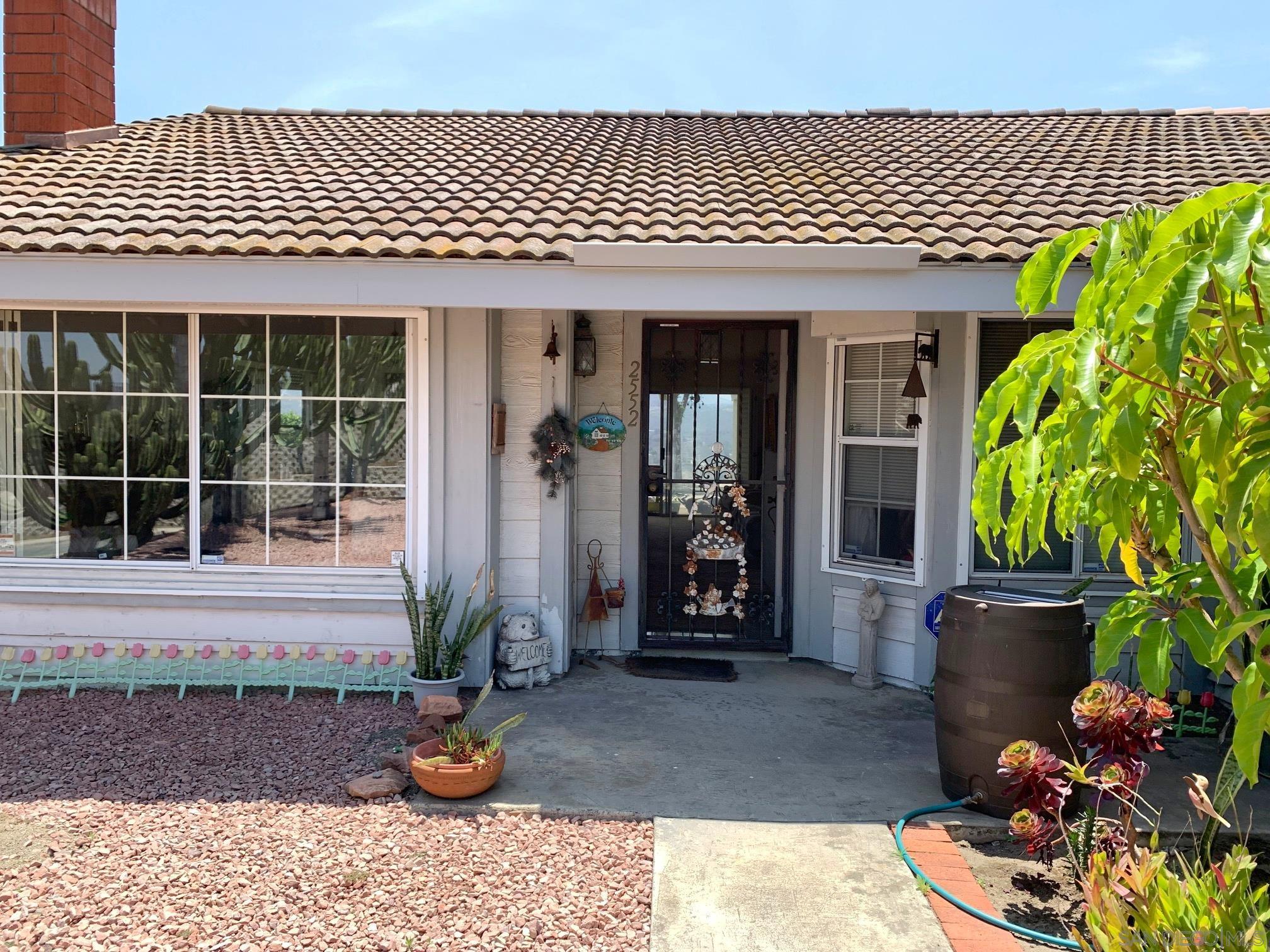 Detail Gallery Image 7 of 42 For 2552  Wind River Rd, El Cajon,  CA 92019 - 3 Beds | 2 Baths