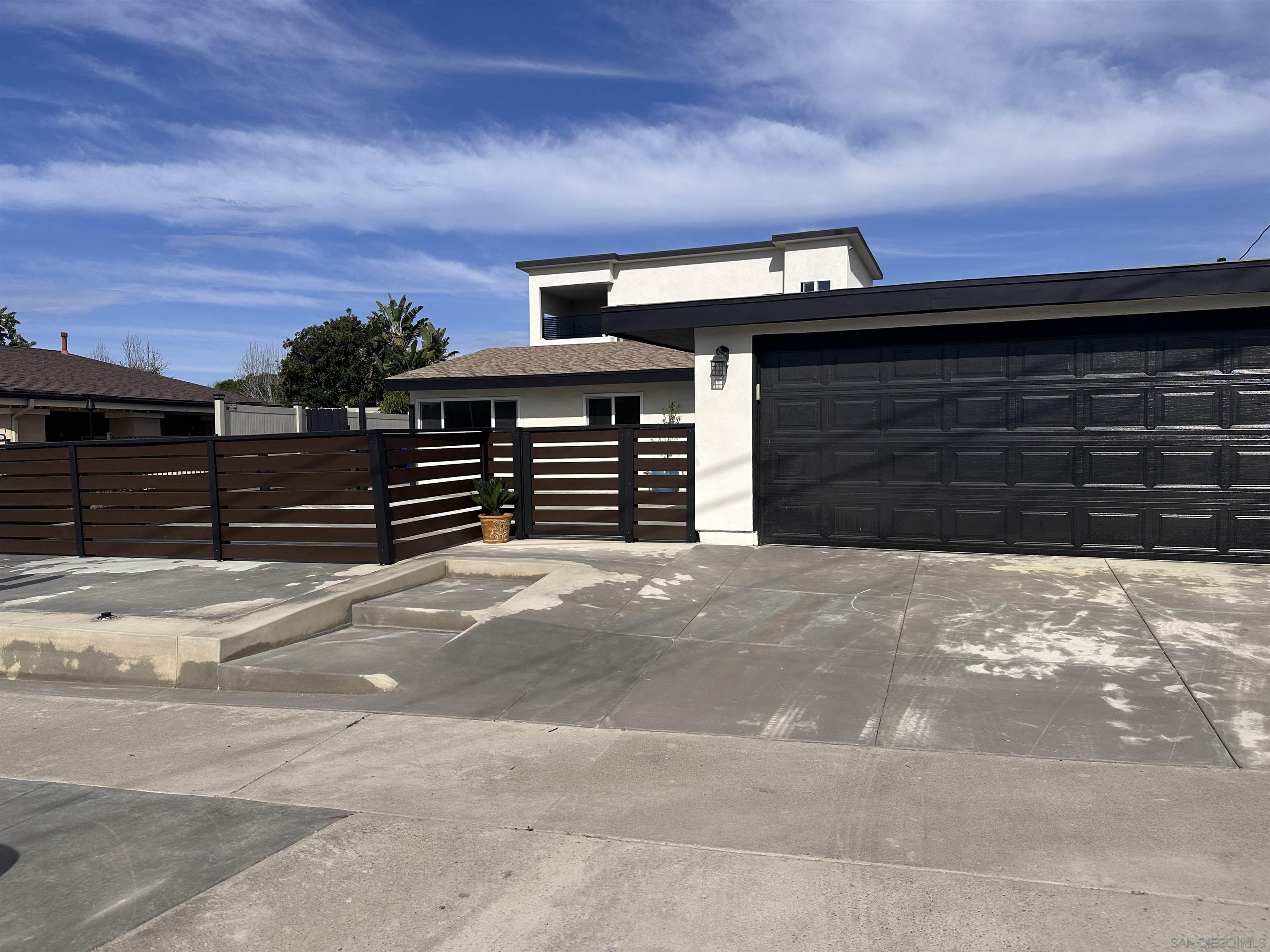 Front Image Thumbnail for SD260003266