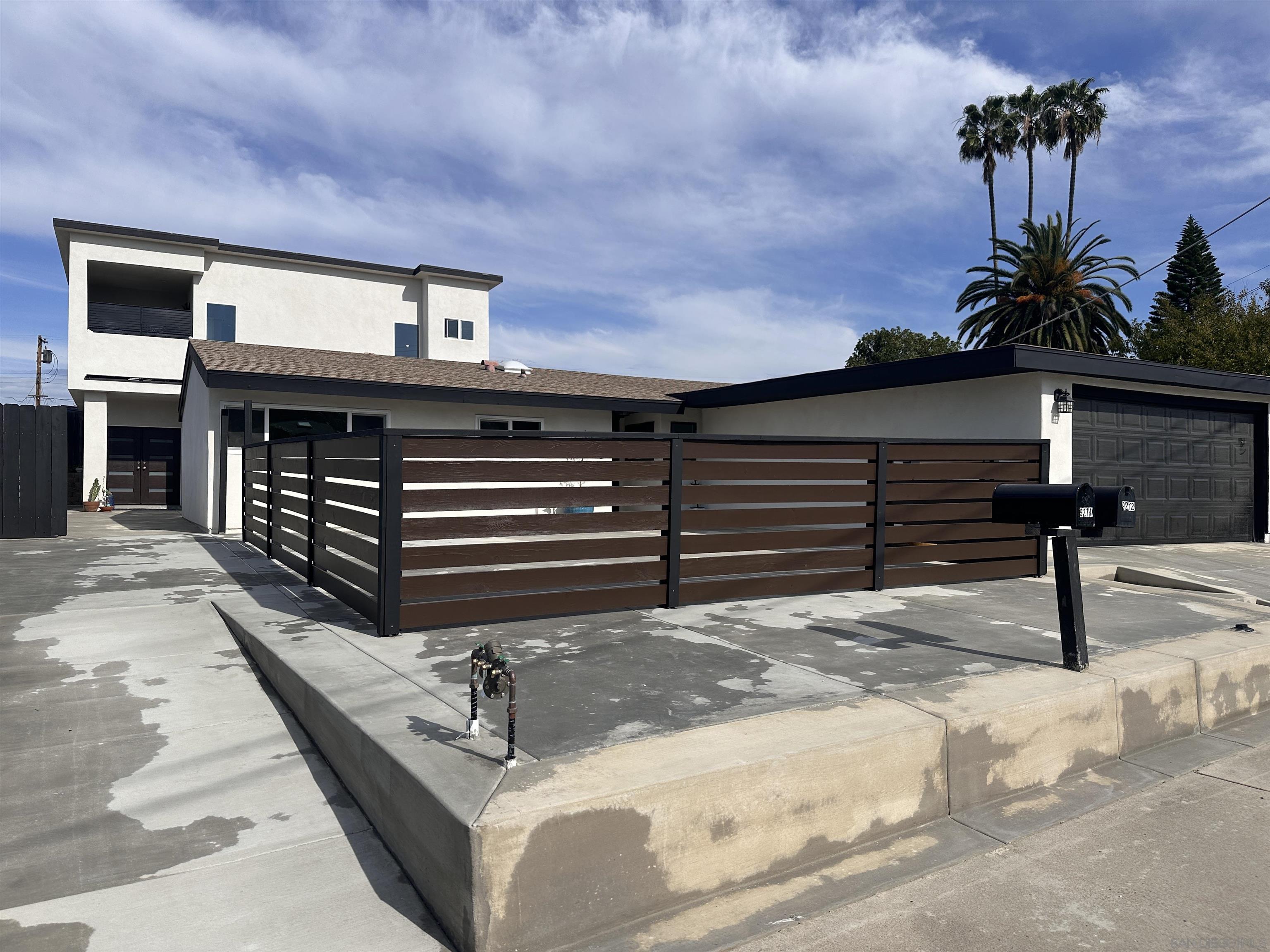 Detail Gallery Image 2 of 13 For 9212  Hector Avenue, San Diego,  CA 92123 - 3 Beds | 2 Baths