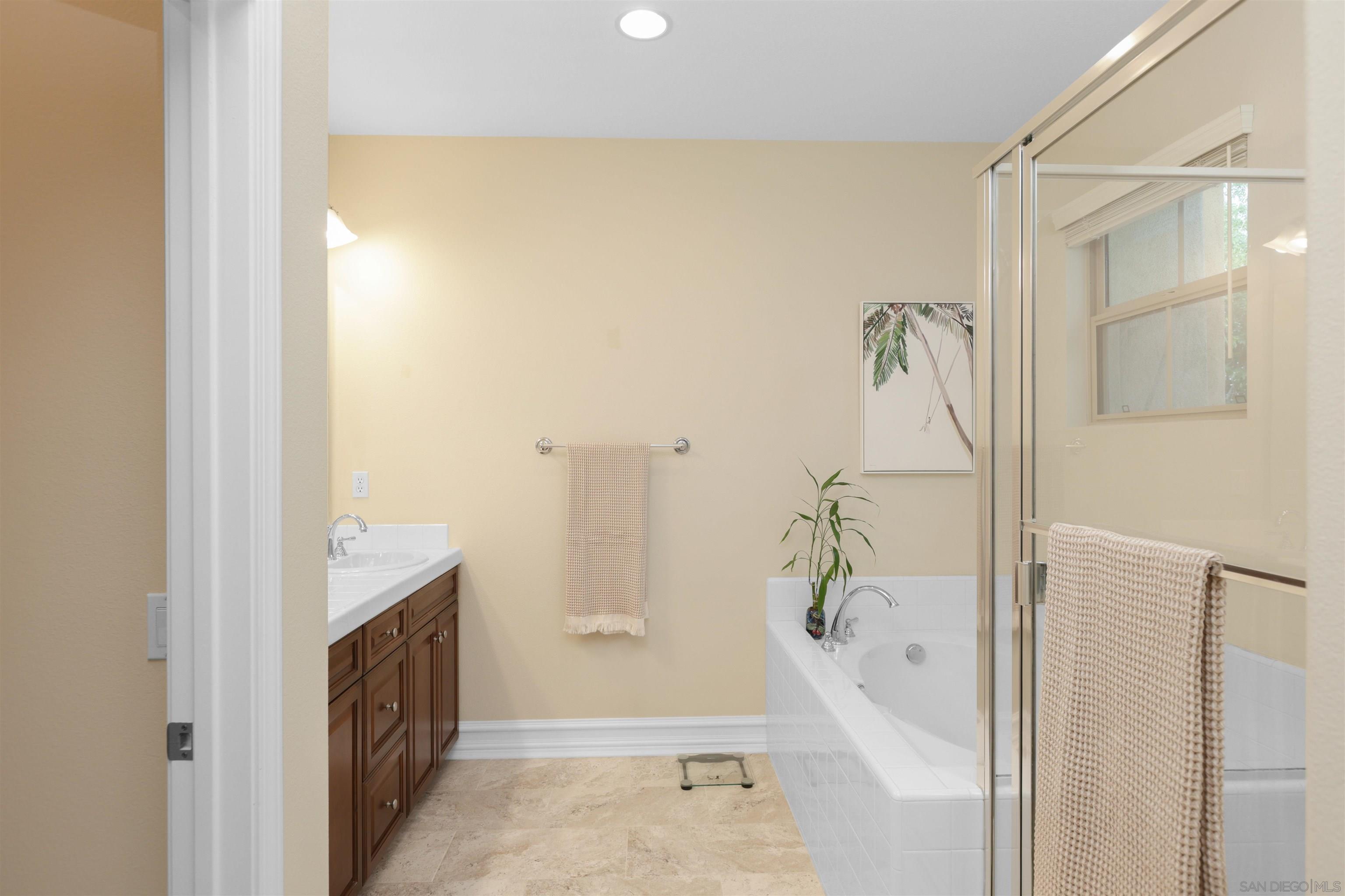 Detail Gallery Image 24 of 48 For 181  Groveland, Irvine,  CA 92620 - 2 Beds | 2/1 Baths