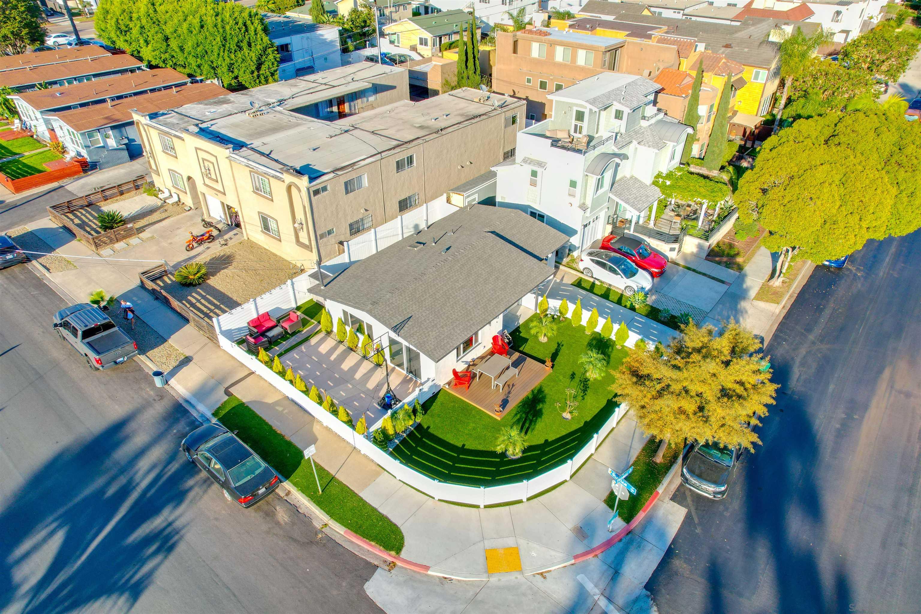 Front Image Thumbnail for SD260003272