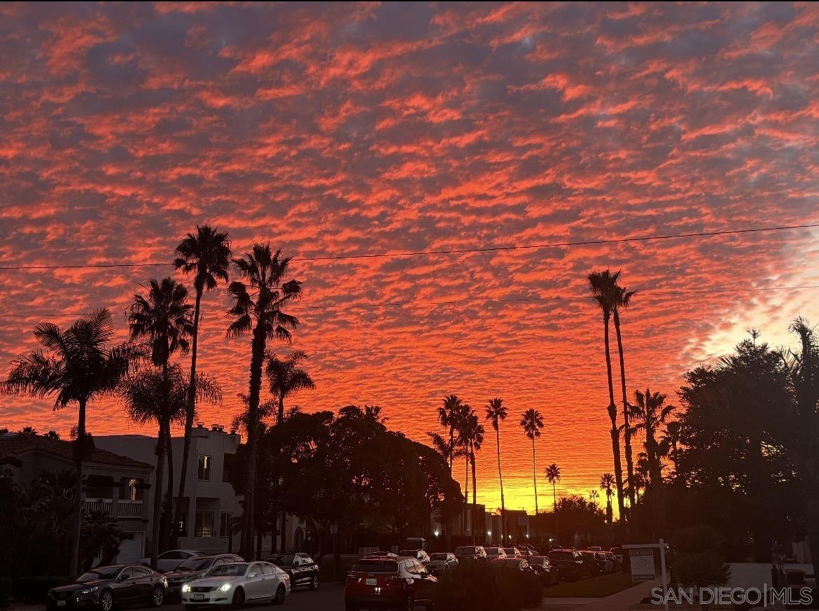 Detail Gallery Image 7 of 47 For 1404  Thomas Ave, San Diego,  CA 92109 - 2 Beds | 2 Baths