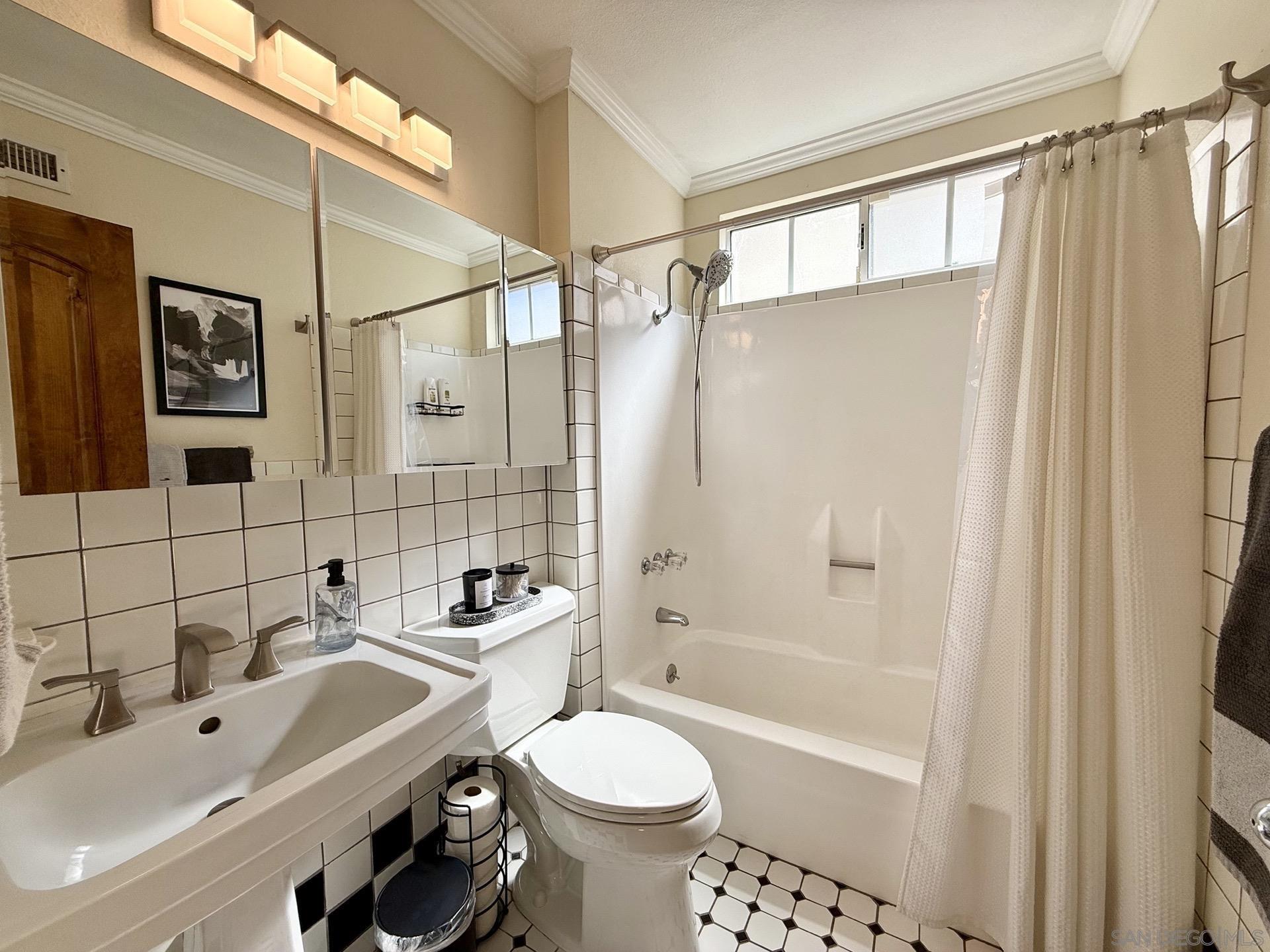 Detail Gallery Image 29 of 64 For 2767  Lancha St, San Diego,  CA 92111 - 3 Beds | 2 Baths