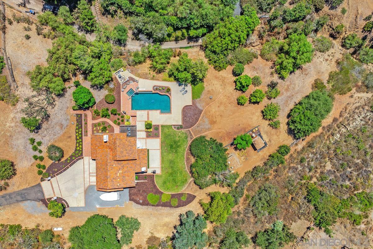 Detail Gallery Image 24 of 48 For 3453  via Loma Vista, Escondido,  CA 92029 - 4 Beds | 3 Baths