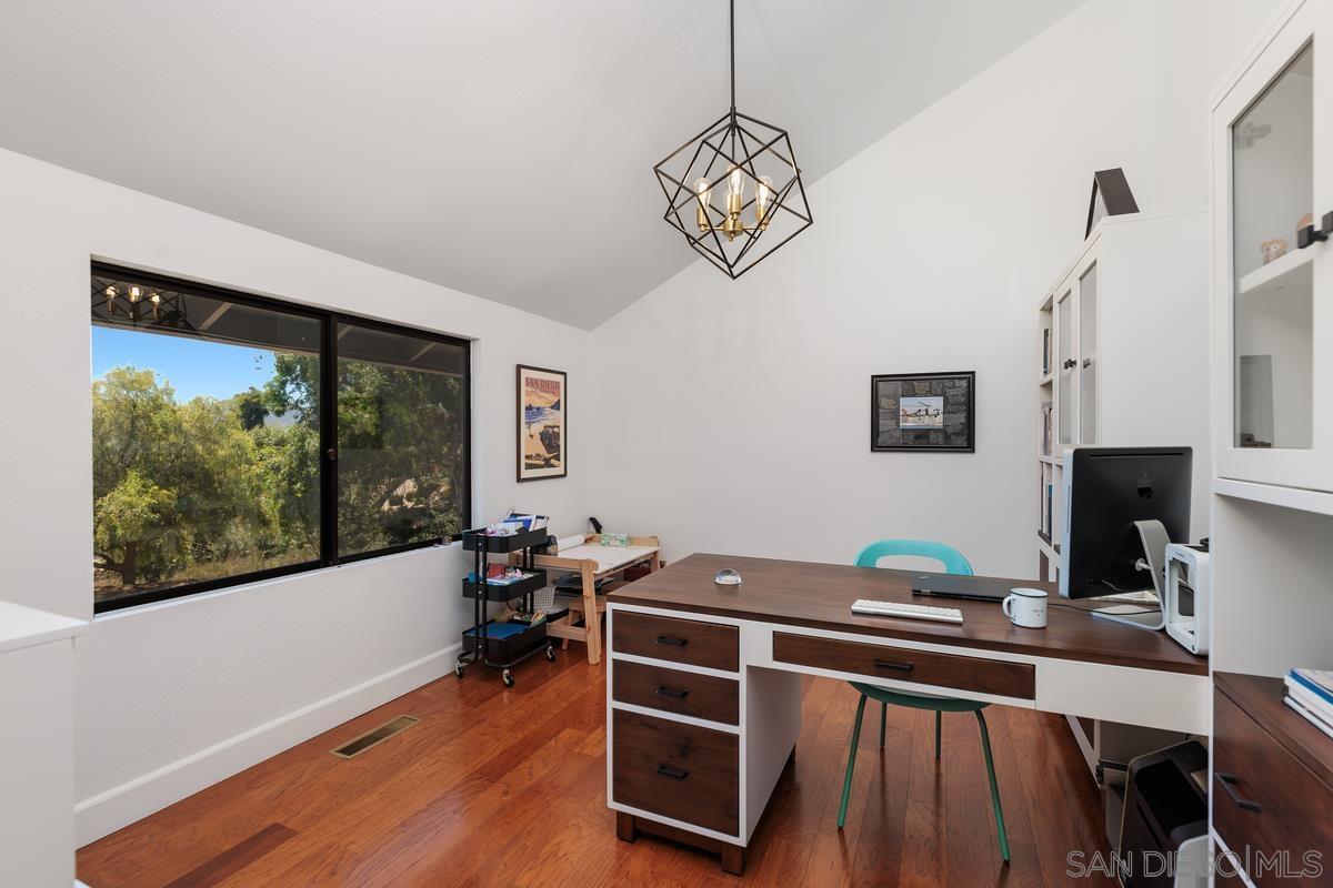 Detail Gallery Image 37 of 48 For 3453  via Loma Vista, Escondido,  CA 92029 - 4 Beds | 3 Baths