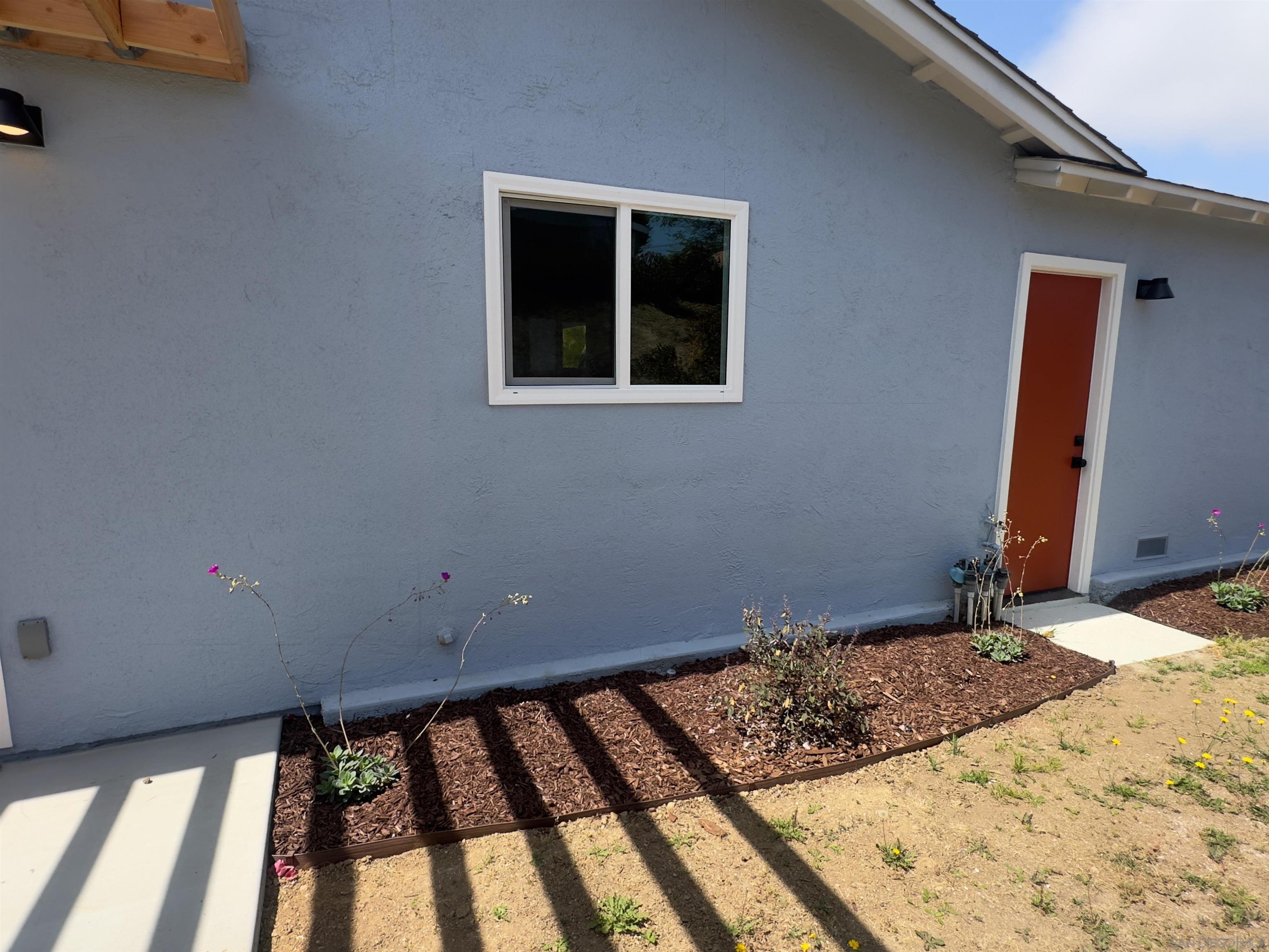 Detail Gallery Image 15 of 18 For 7462  Hanford Pl, San Diego,  CA 92111 - 4 Beds | 2 Baths