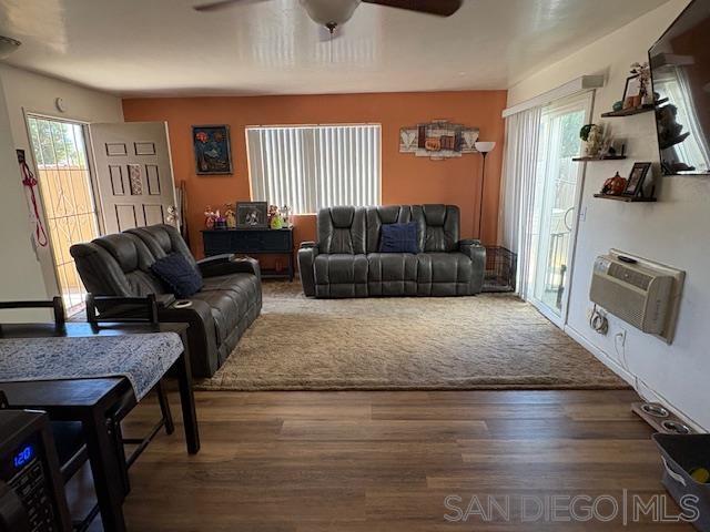 Detail Gallery Image 8 of 15 For 1263-1265  Jeannine Way, El Cajon,  CA 92021 - – Beds | – Baths