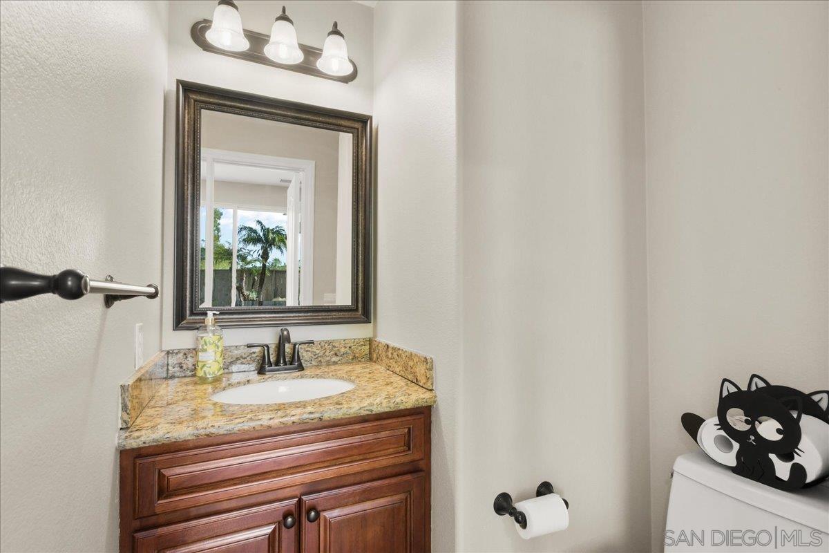 Detail Gallery Image 12 of 30 For 1414  Blackstone Ave, Chula Vista,  CA 91915 - 3 Beds | 2/1 Baths