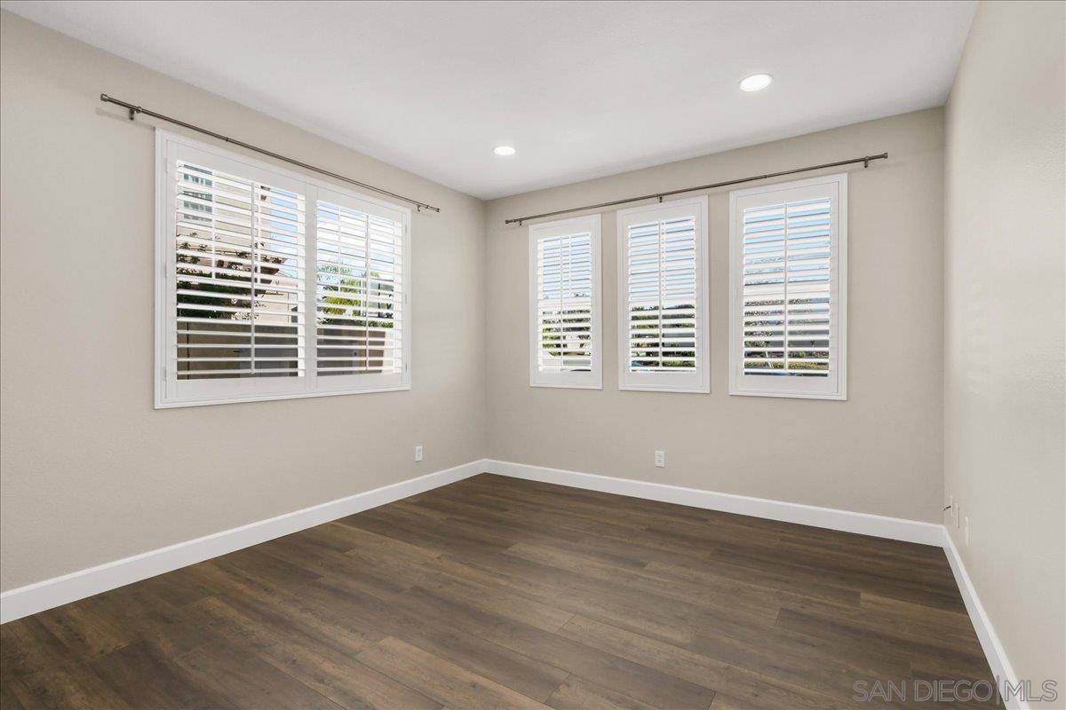 Detail Gallery Image 5 of 30 For 1414  Blackstone Ave, Chula Vista,  CA 91915 - 3 Beds | 2/1 Baths