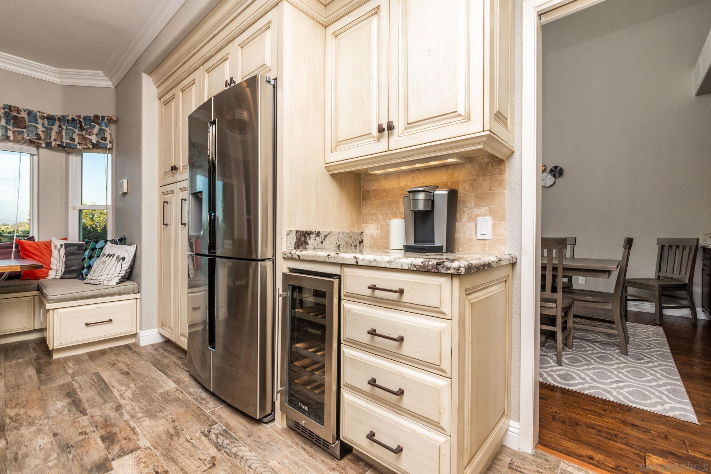 Detail Gallery Image 19 of 58 For 2340  Lomica Pl, Escondido,  CA 92029 - 6 Beds | 4 Baths