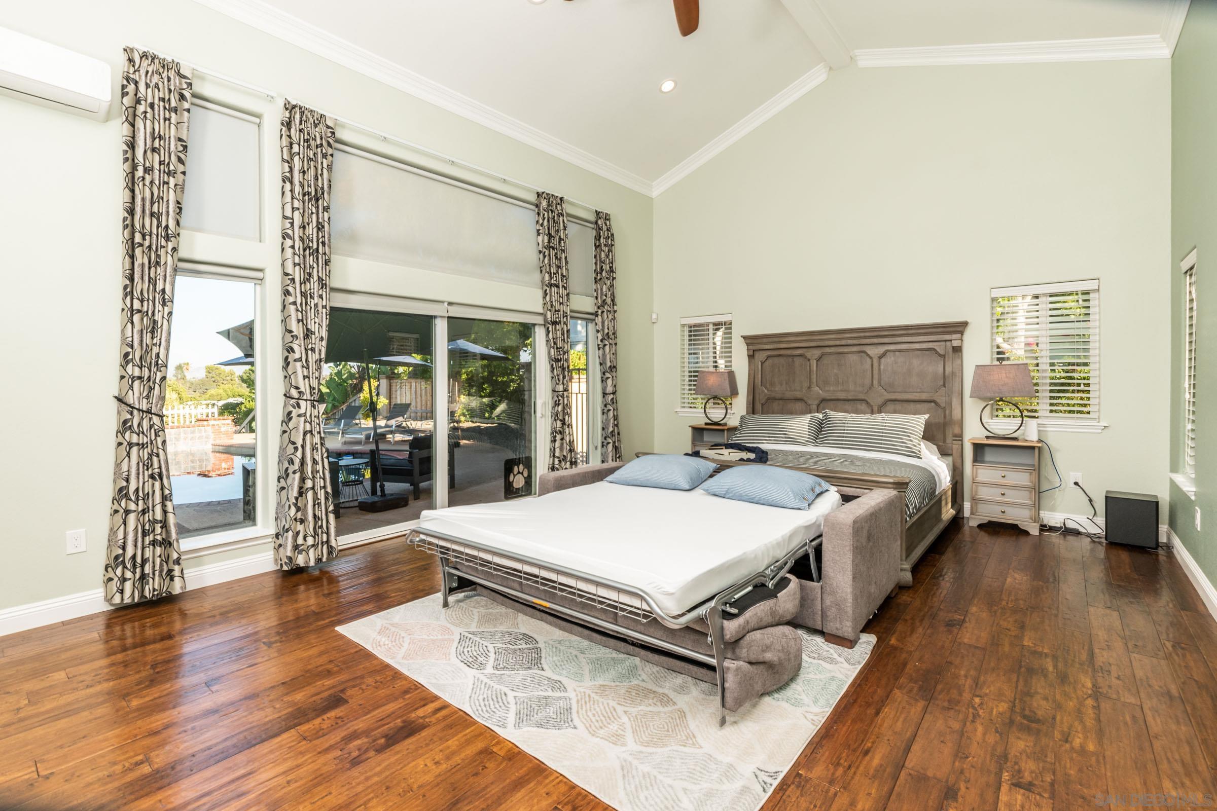 Detail Gallery Image 24 of 58 For 2340  Lomica Pl, Escondido,  CA 92029 - 6 Beds | 4 Baths