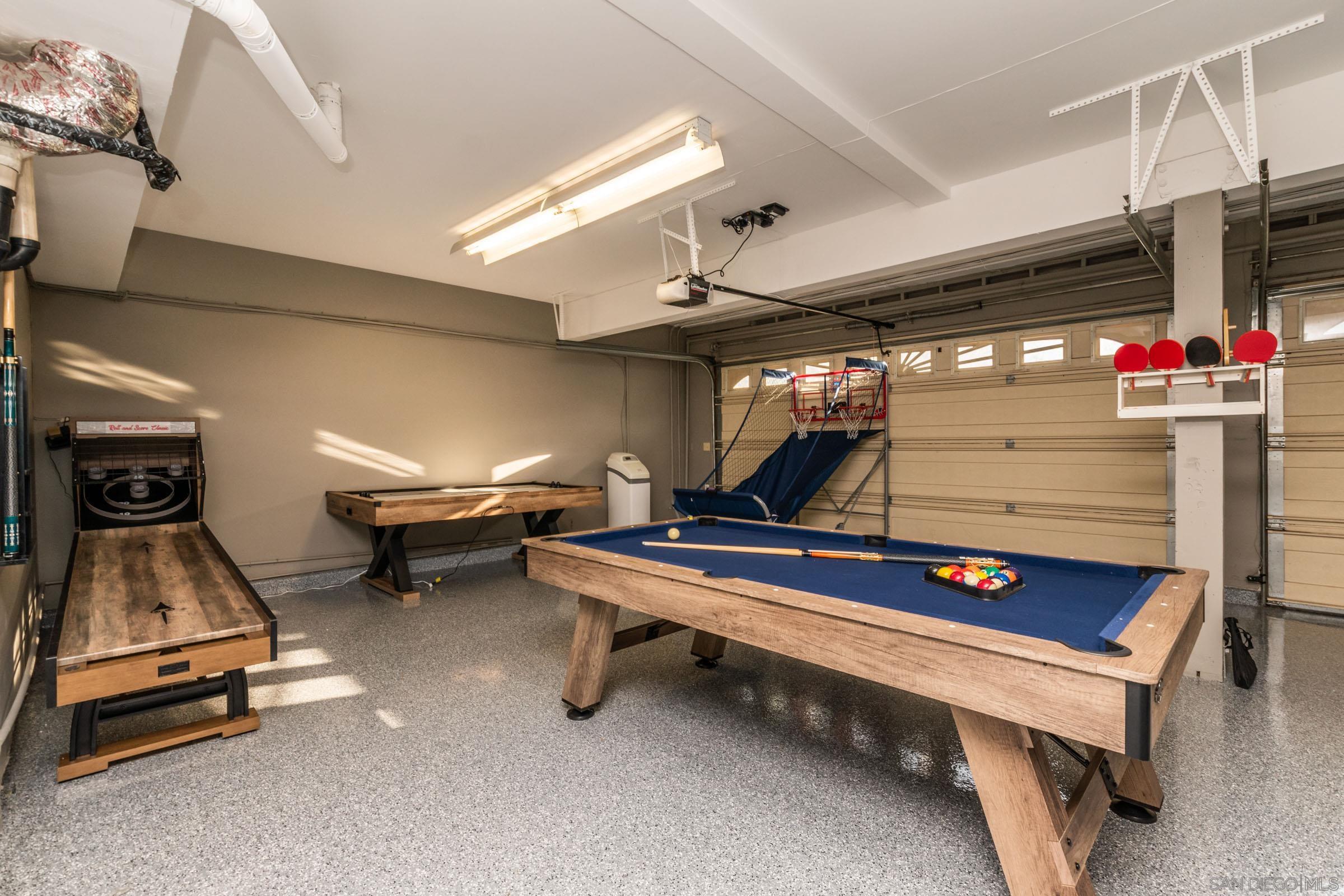 Detail Gallery Image 34 of 58 For 2340  Lomica Pl, Escondido,  CA 92029 - 6 Beds | 4 Baths