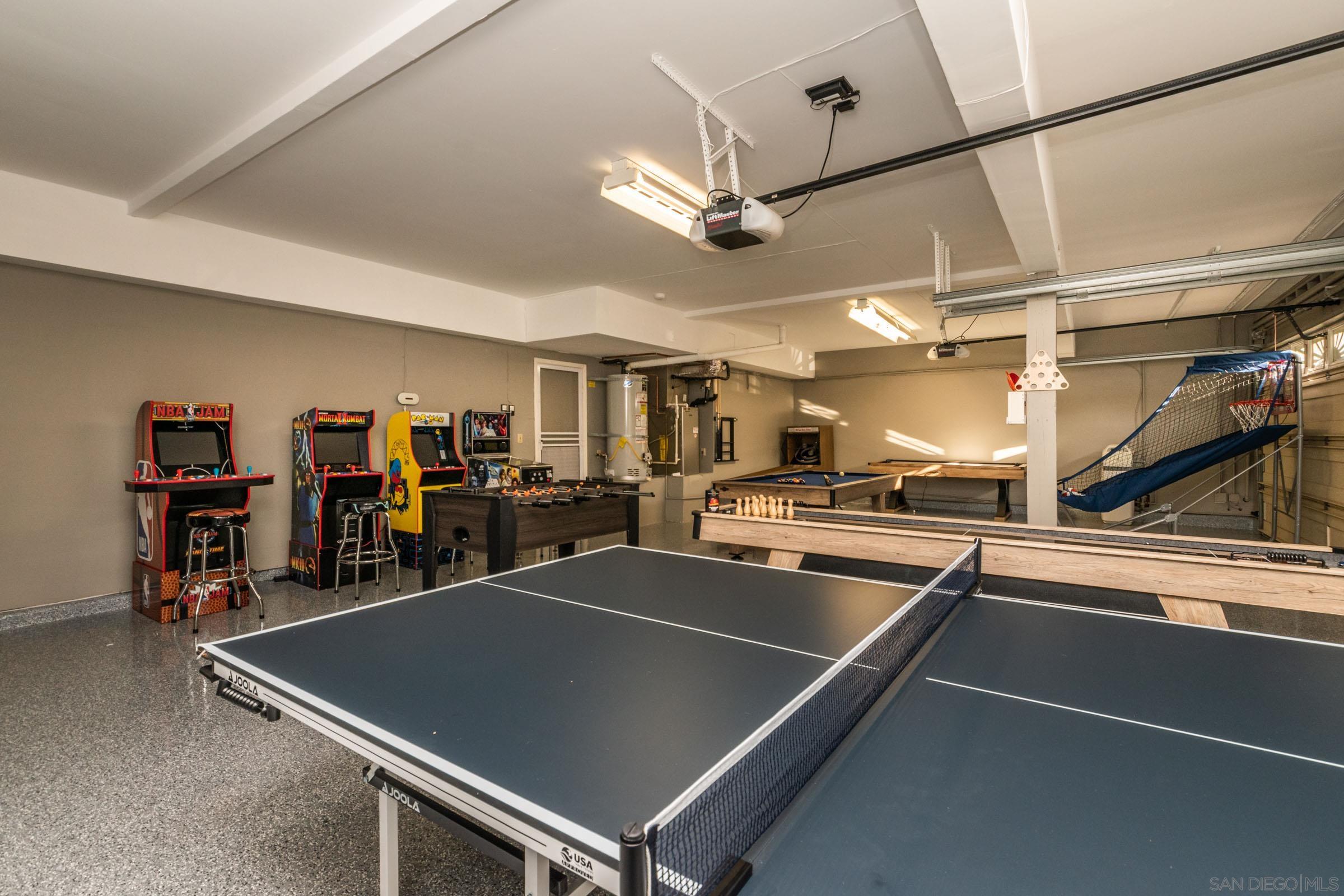 Detail Gallery Image 35 of 58 For 2340  Lomica Pl, Escondido,  CA 92029 - 6 Beds | 4 Baths