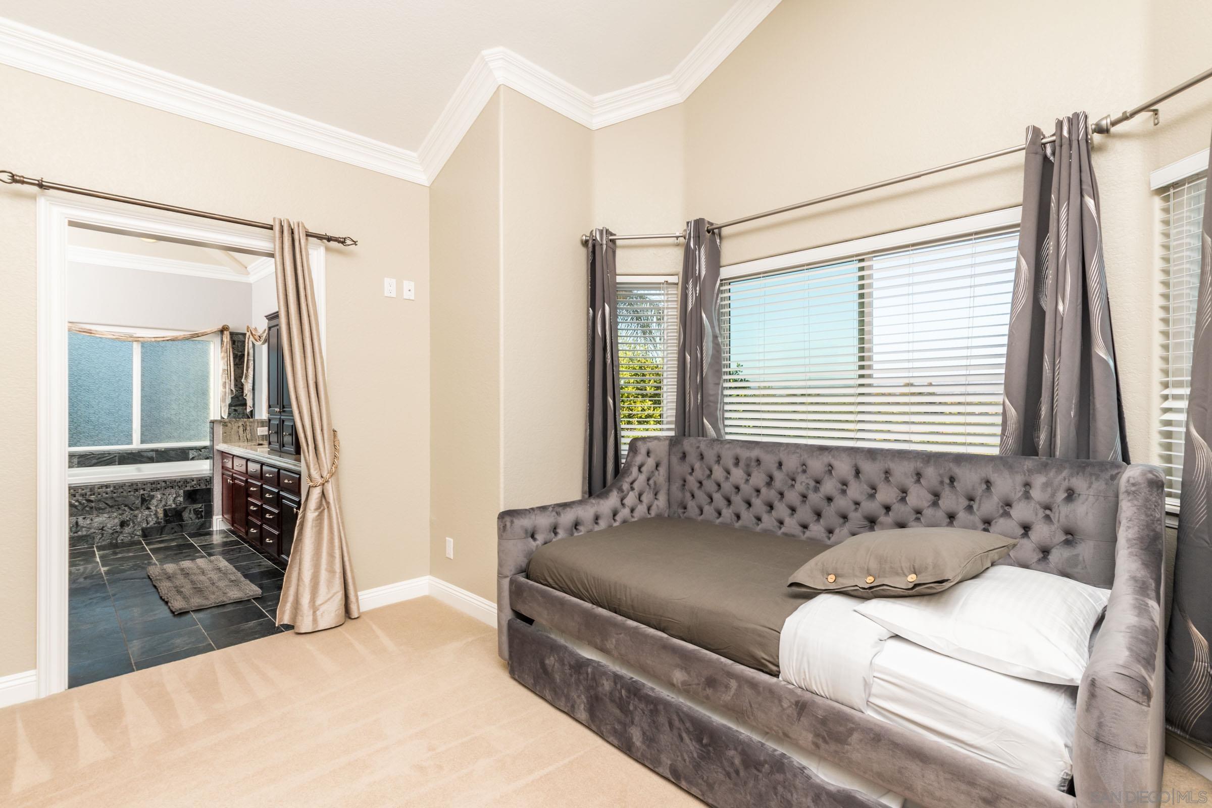 Detail Gallery Image 41 of 58 For 2340  Lomica Pl, Escondido,  CA 92029 - 6 Beds | 4 Baths