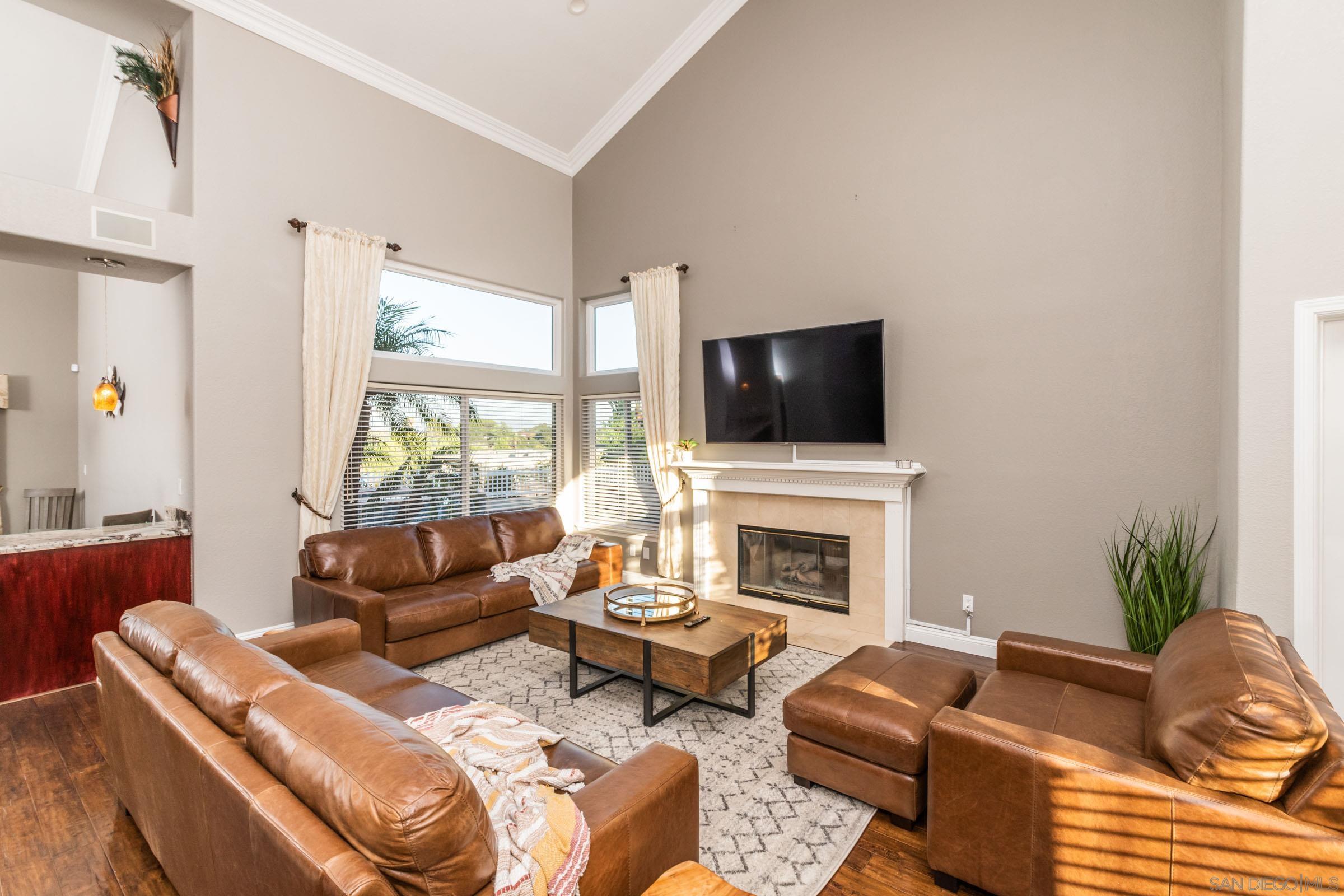 Detail Gallery Image 7 of 58 For 2340  Lomica Pl, Escondido,  CA 92029 - 6 Beds | 4 Baths