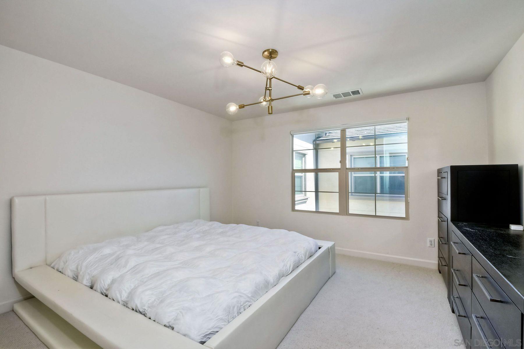 Detail Gallery Image 15 of 29 For 912  Slate St, San Marcos,  CA 92078 - 3 Beds | 2/1 Baths