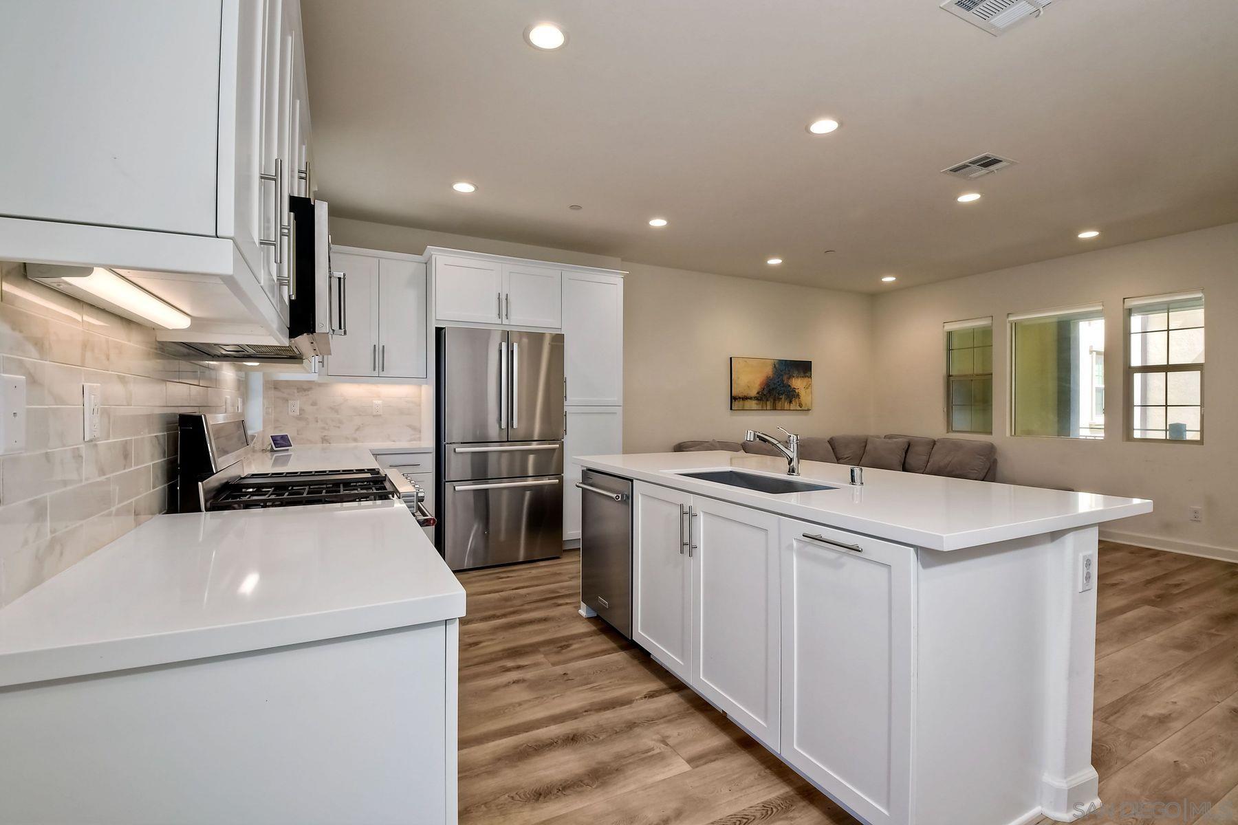 Detail Gallery Image 3 of 29 For 912  Slate St, San Marcos,  CA 92078 - 3 Beds | 2/1 Baths