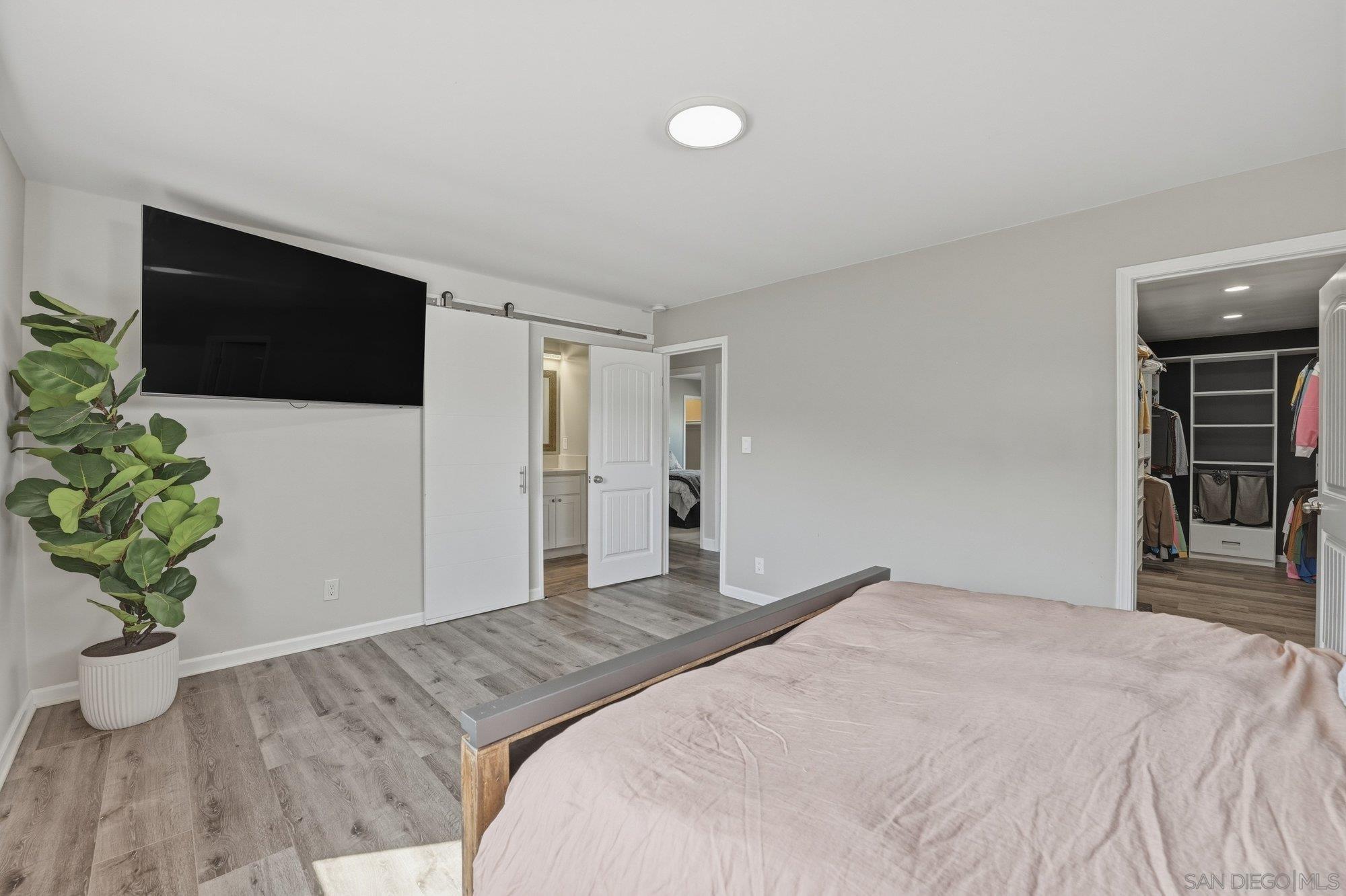 Detail Gallery Image 22 of 45 For 1761  Country Ln, Escondido,  CA 92025 - 4 Beds | 3 Baths