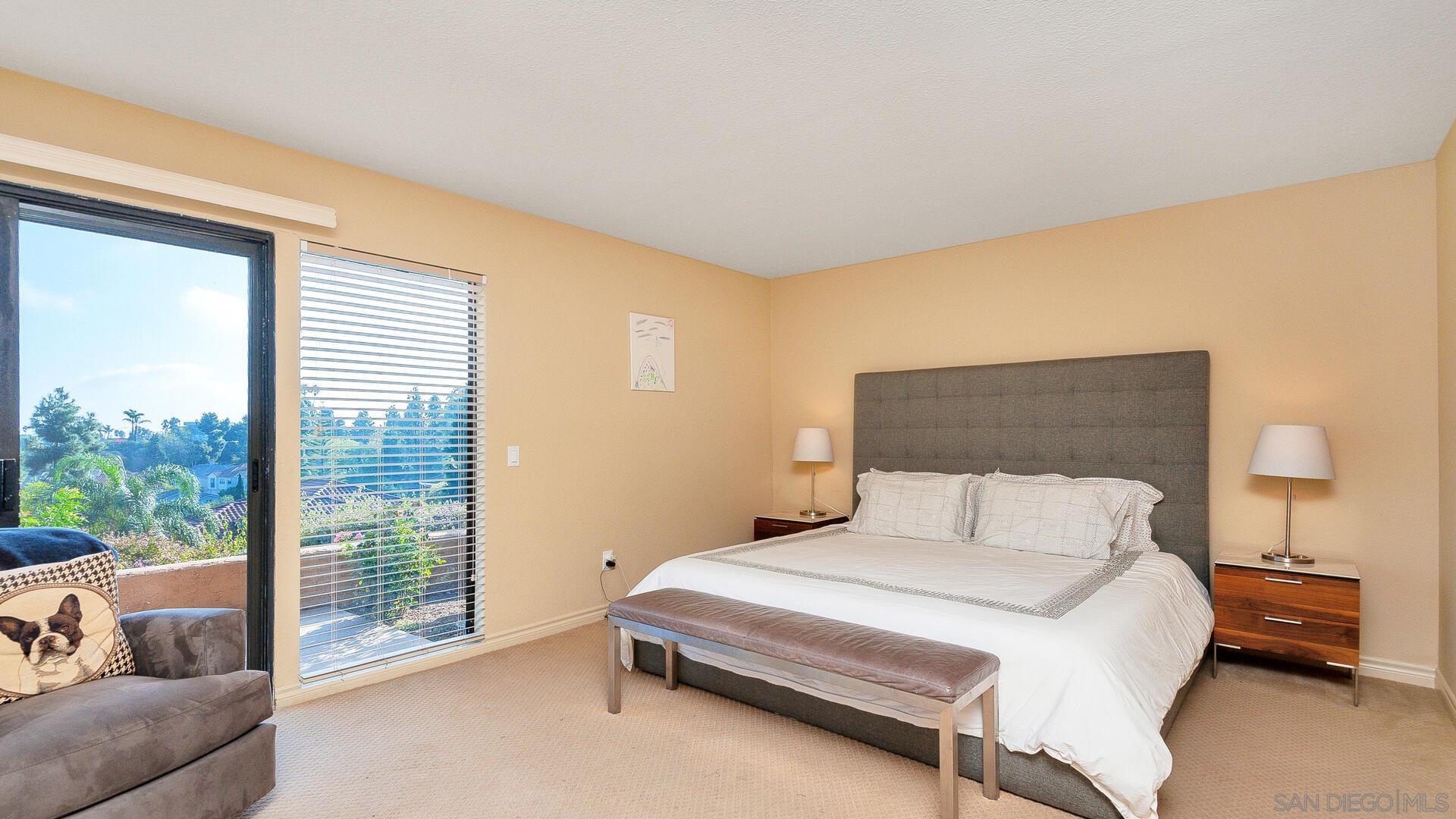 Detail Gallery Image 19 of 44 For 2559  Caminito Muirfield, La Jolla,  CA 92037 - 3 Beds | 3 Baths