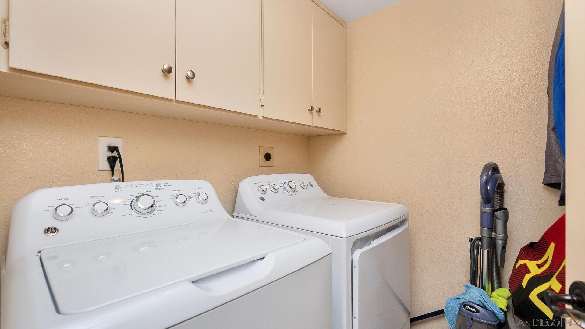 Detail Gallery Image 26 of 44 For 2559  Caminito Muirfield, La Jolla,  CA 92037 - 3 Beds | 3 Baths