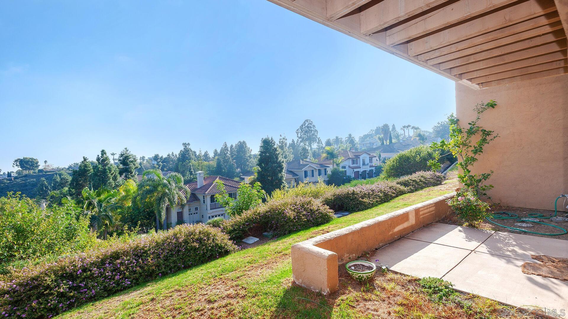 Detail Gallery Image 30 of 44 For 2559  Caminito Muirfield, La Jolla,  CA 92037 - 3 Beds | 3 Baths