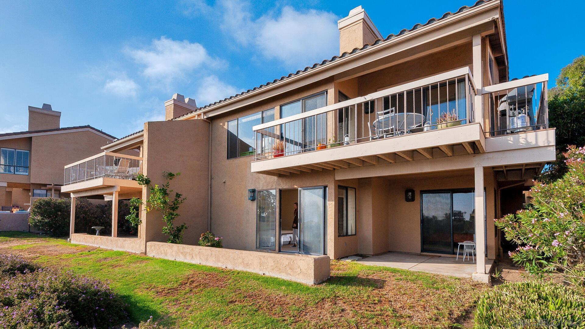 Detail Gallery Image 34 of 44 For 2559  Caminito Muirfield, La Jolla,  CA 92037 - 3 Beds | 3 Baths