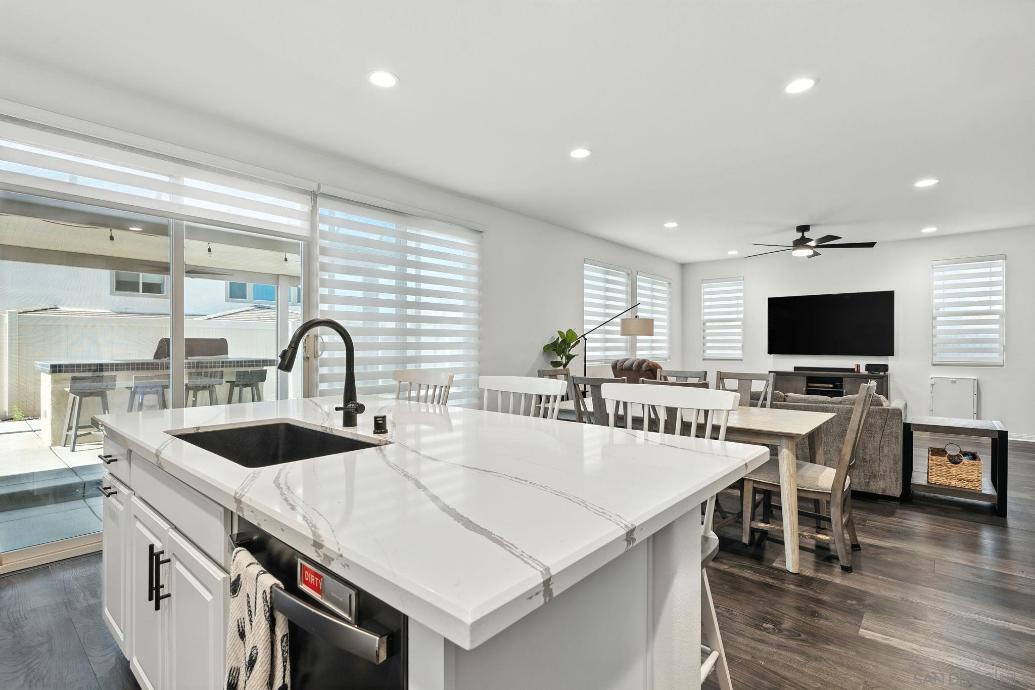 Detail Gallery Image 14 of 47 For 32005  Radiant Dr, Temecula,  CA 92591 - 3 Beds | 2/1 Baths