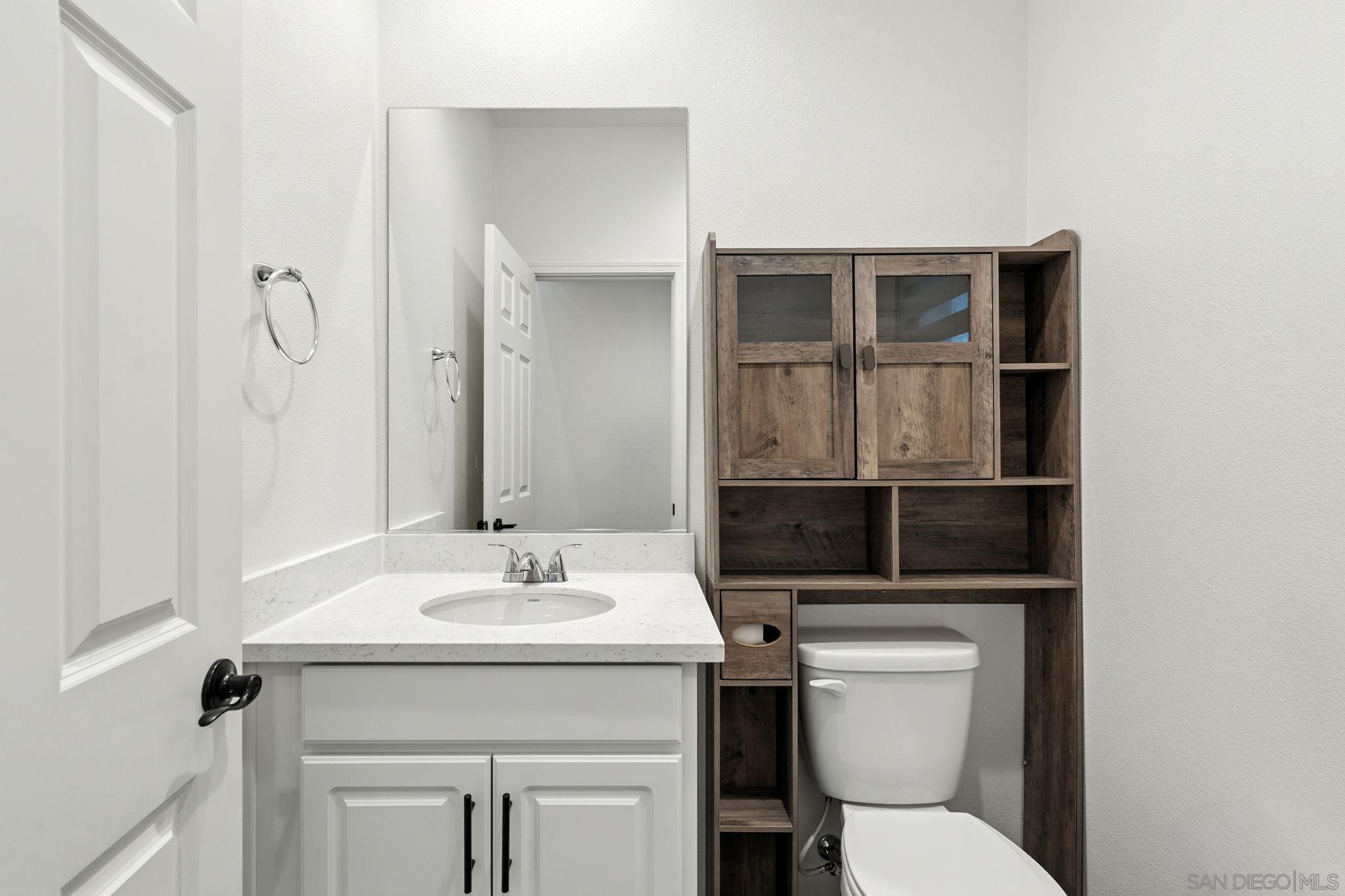 Detail Gallery Image 6 of 47 For 32005  Radiant Dr, Temecula,  CA 92591 - 3 Beds | 2/1 Baths