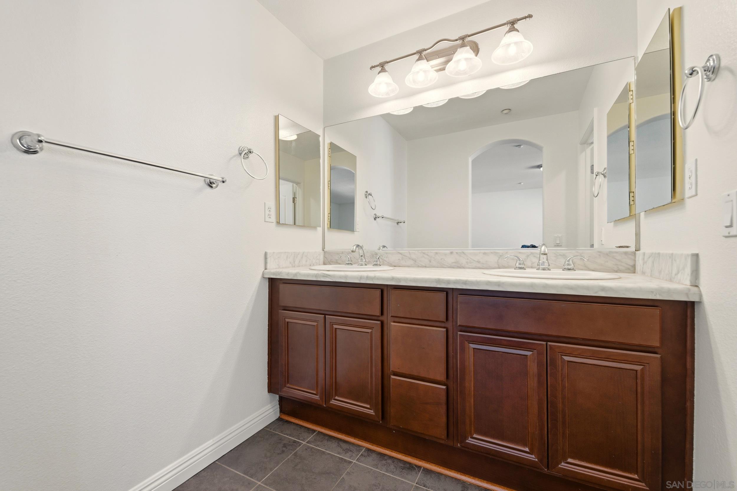 Detail Gallery Image 15 of 21 For 16953  New Rochelle Way  62, San Diego,  CA 92127 - 3 Beds | 2/1 Baths