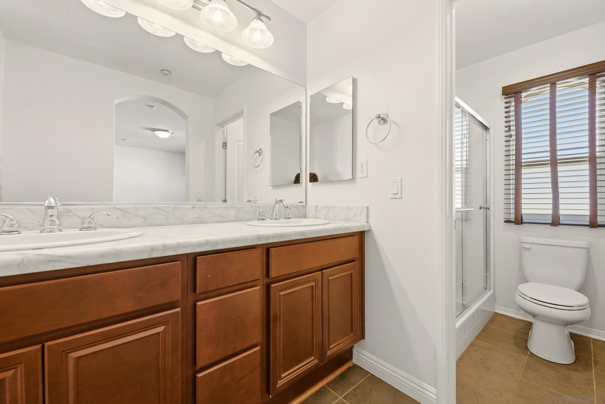 Detail Gallery Image 16 of 21 For 16953  New Rochelle Way  62, San Diego,  CA 92127 - 3 Beds | 2/1 Baths