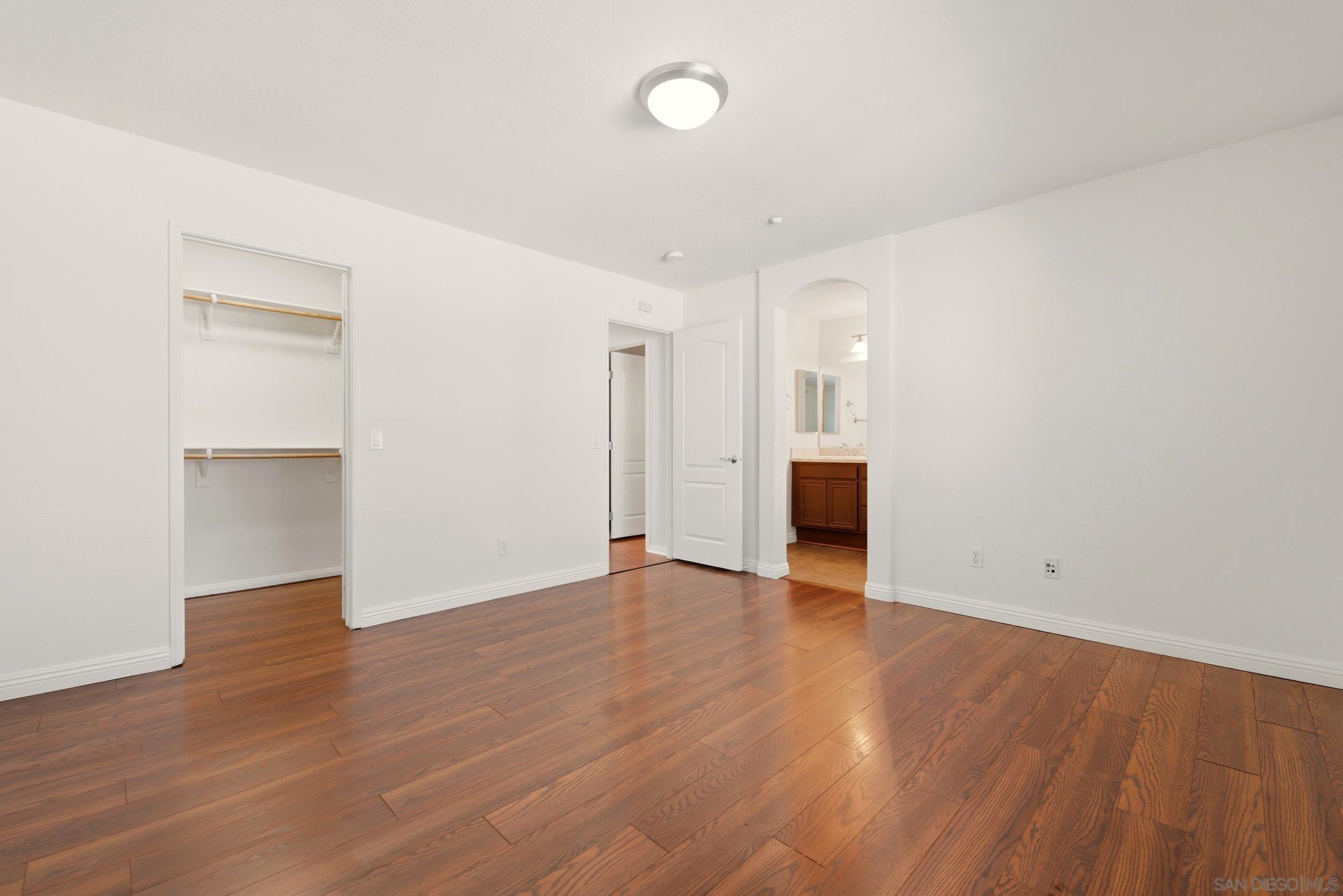 Detail Gallery Image 9 of 21 For 16953  New Rochelle Way  62, San Diego,  CA 92127 - 3 Beds | 2/1 Baths