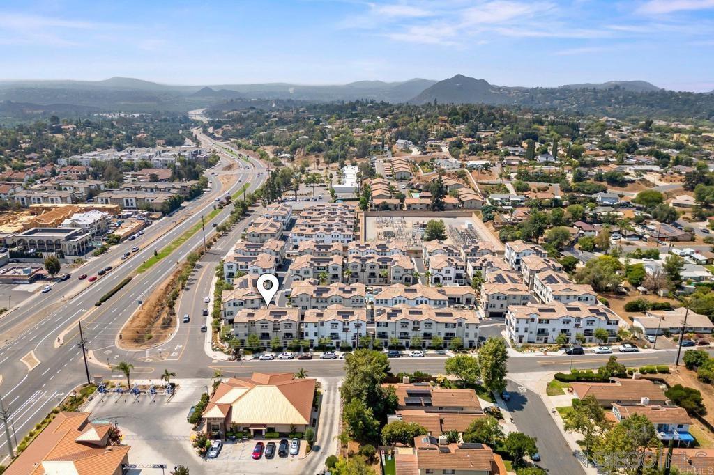 Detail Gallery Image 2 of 12 For 408  Carina Gln, Escondido,  CA 92025 - 4 Beds | 3/1 Baths