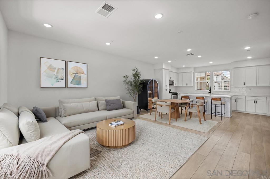 Detail Gallery Image 12 of 12 For 408  Carina Gln, Escondido,  CA 92025 - 4 Beds | 3/1 Baths