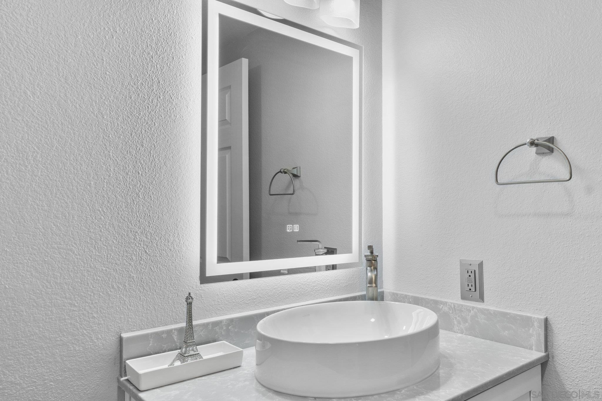 Detail Gallery Image 14 of 52 For 1519  Taber Dr, Chula Vista,  CA 91911 - 4 Beds | 2/1 Baths