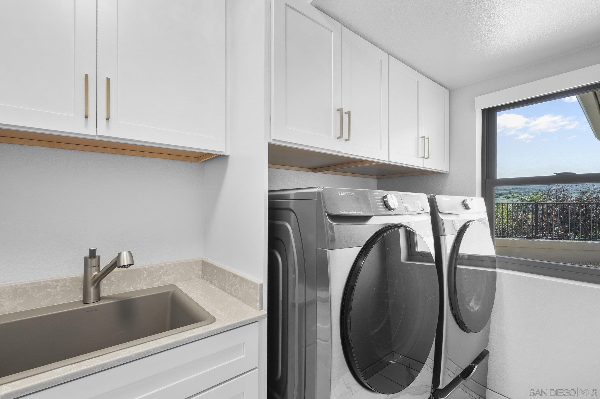 Detail Gallery Image 16 of 52 For 1519  Taber Dr, Chula Vista,  CA 91911 - 4 Beds | 2/1 Baths