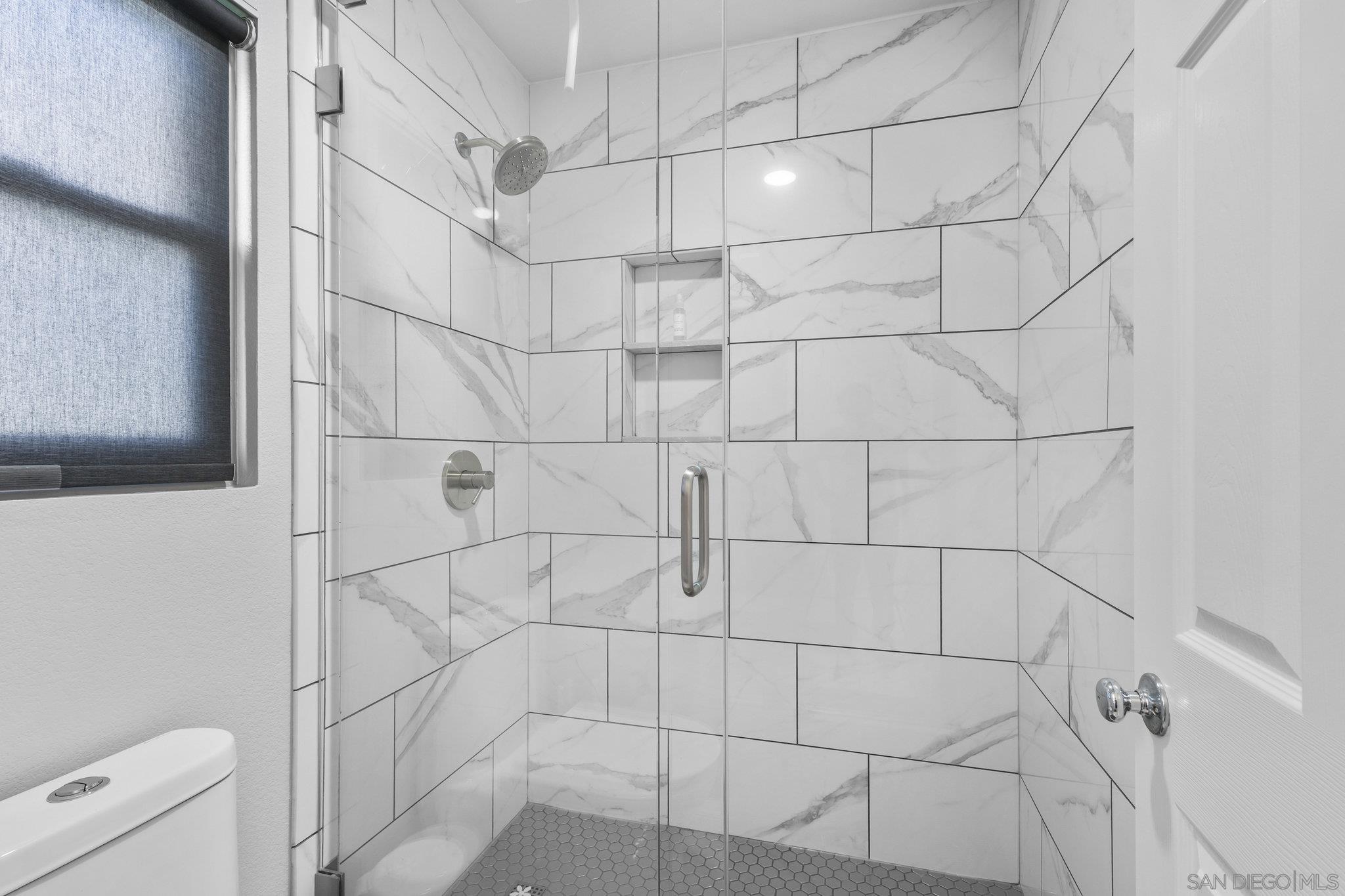 Detail Gallery Image 18 of 52 For 1519  Taber Dr, Chula Vista,  CA 91911 - 4 Beds | 2/1 Baths