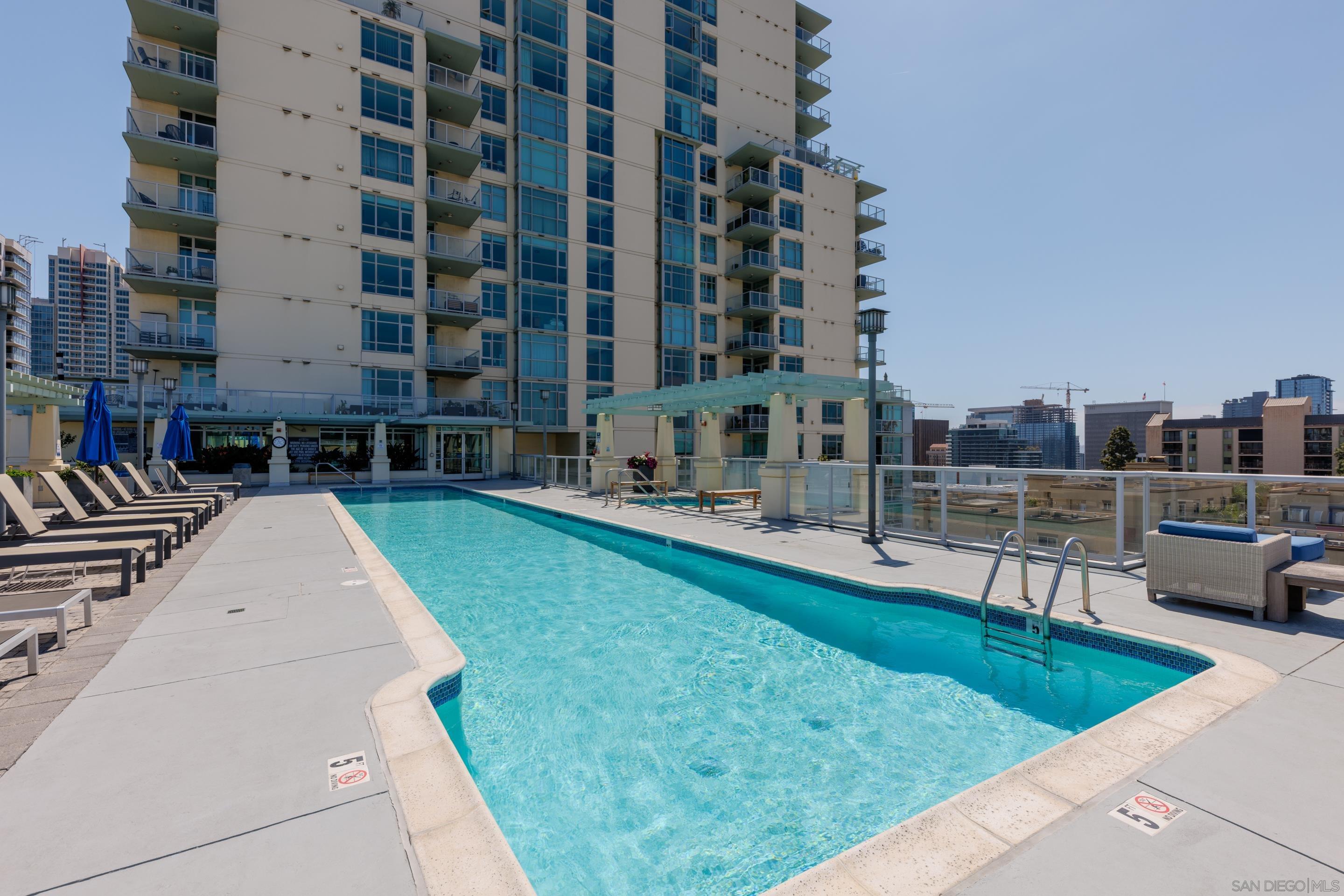 Detail Gallery Image 28 of 38 For 850  Beech St  701, San Diego,  CA 92101 - 1 Beds | 1/1 Baths