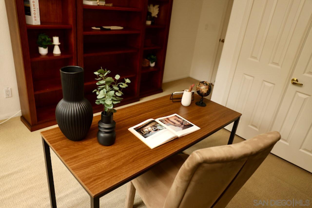 Detail Gallery Image 12 of 34 For 2862  Torrey Pines Rd, La Jolla,  CA 92037 - 3 Beds | 3 Baths