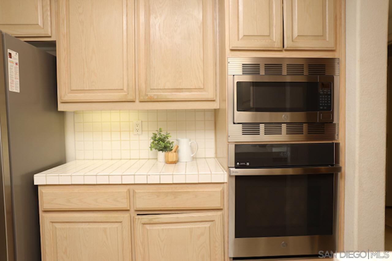 Detail Gallery Image 19 of 34 For 2862  Torrey Pines Rd, La Jolla,  CA 92037 - 3 Beds | 3 Baths