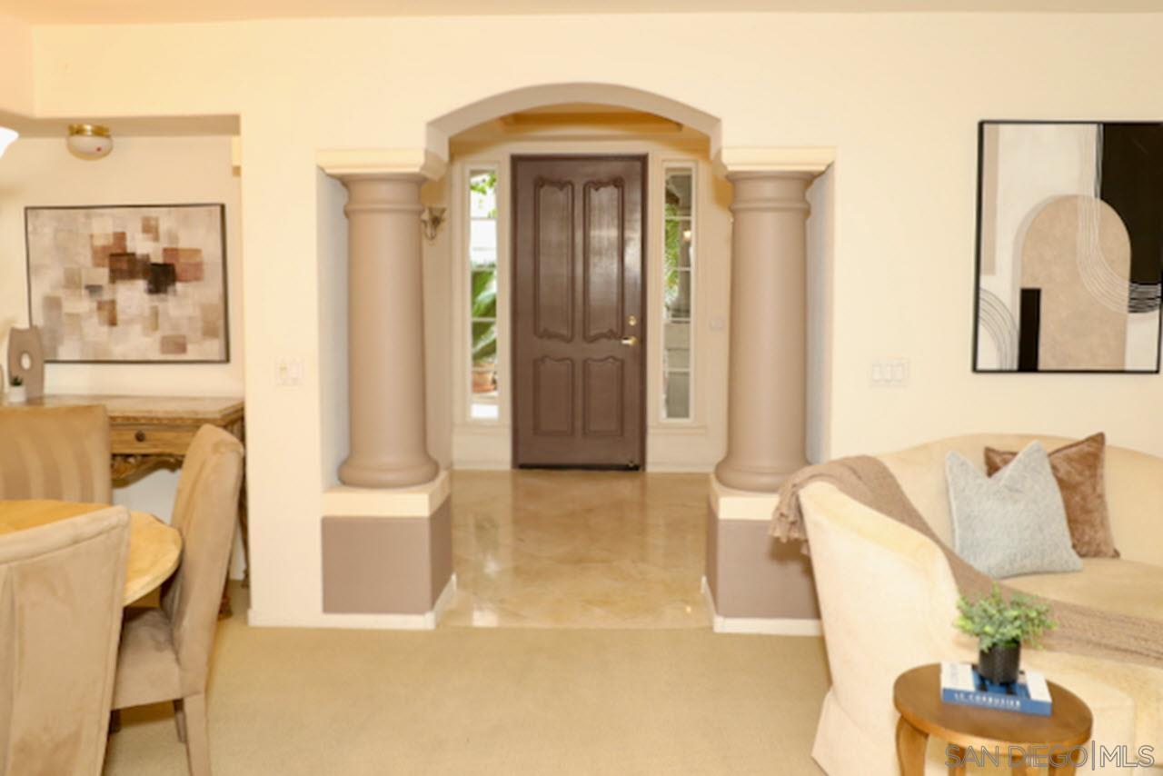 Detail Gallery Image 3 of 34 For 2862  Torrey Pines Rd, La Jolla,  CA 92037 - 3 Beds | 3 Baths