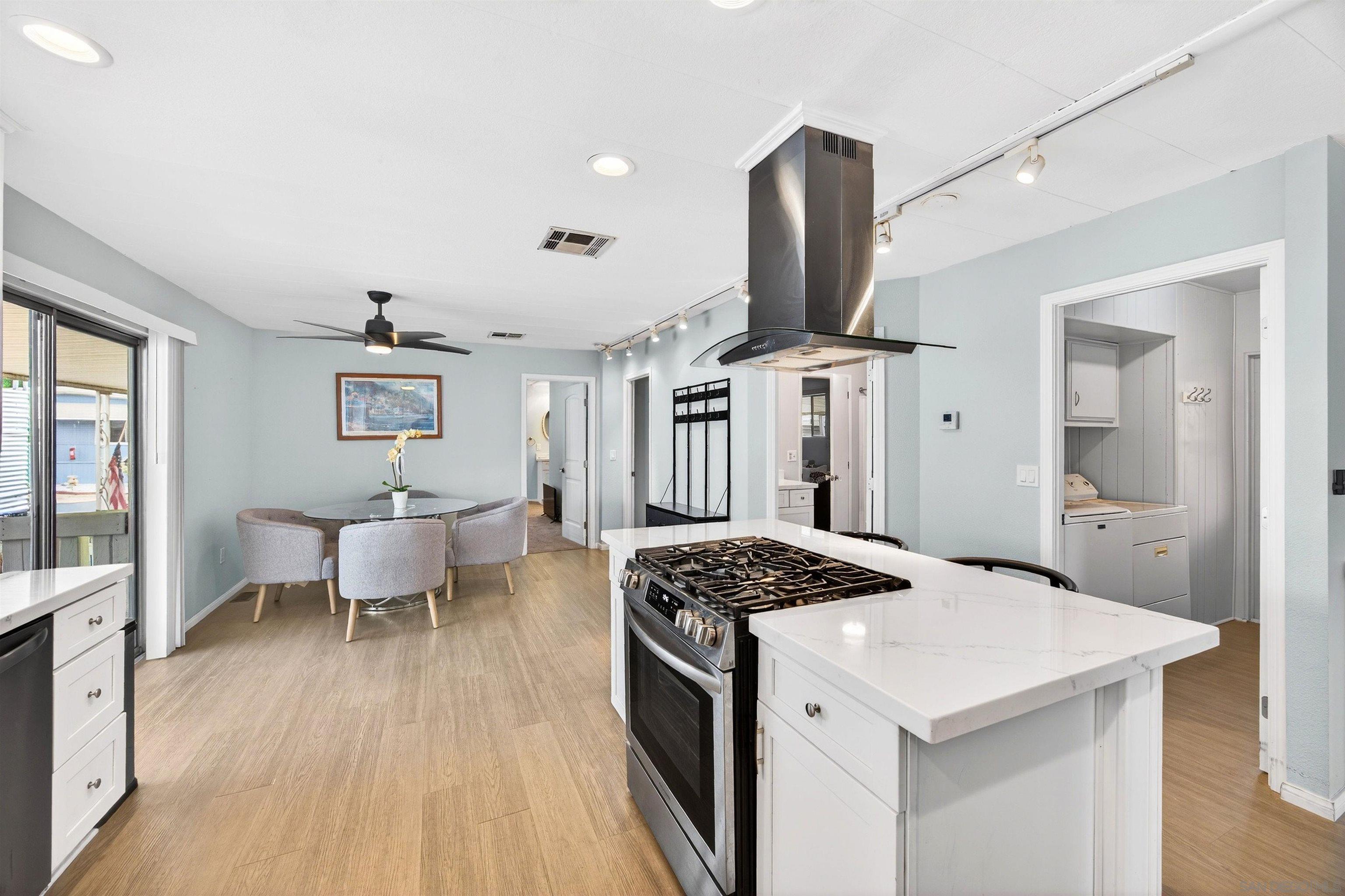 Detail Gallery Image 5 of 37 For 8712 N Magnolia Ave  Space 262, Santee,  CA 92071 - 2 Beds | 2 Baths