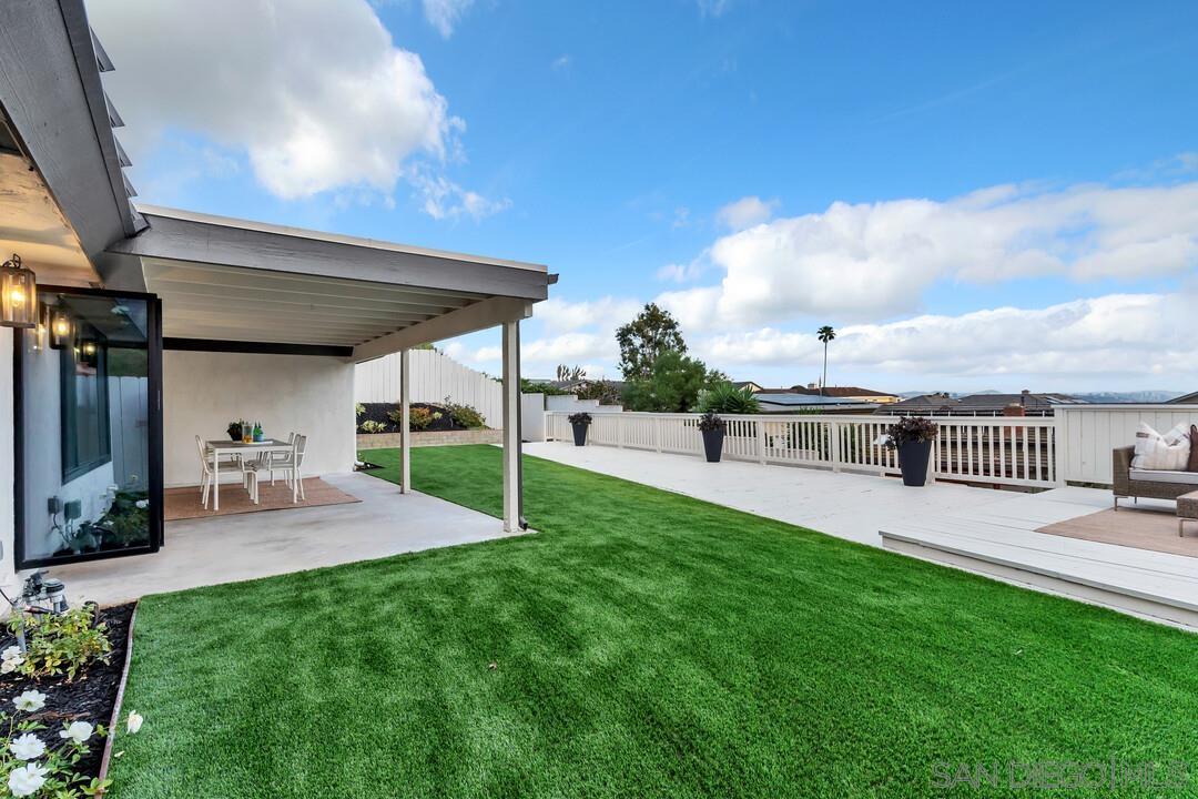 Detail Gallery Image 20 of 74 For 2105  Harbour Heights Rd, San Diego,  CA 92109 - 4 Beds | 2 Baths