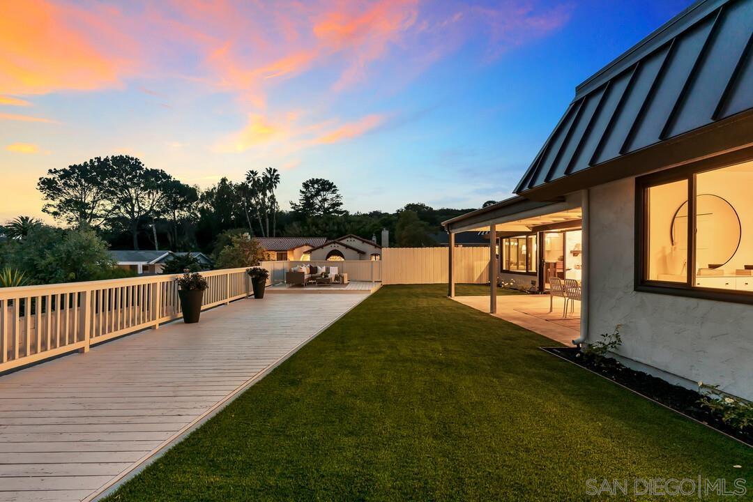 Detail Gallery Image 21 of 74 For 2105  Harbour Heights Rd, San Diego,  CA 92109 - 4 Beds | 2 Baths