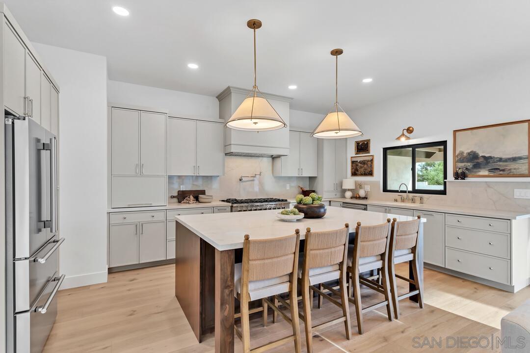 Detail Gallery Image 24 of 74 For 2105  Harbour Heights Rd, San Diego,  CA 92109 - 4 Beds | 2 Baths